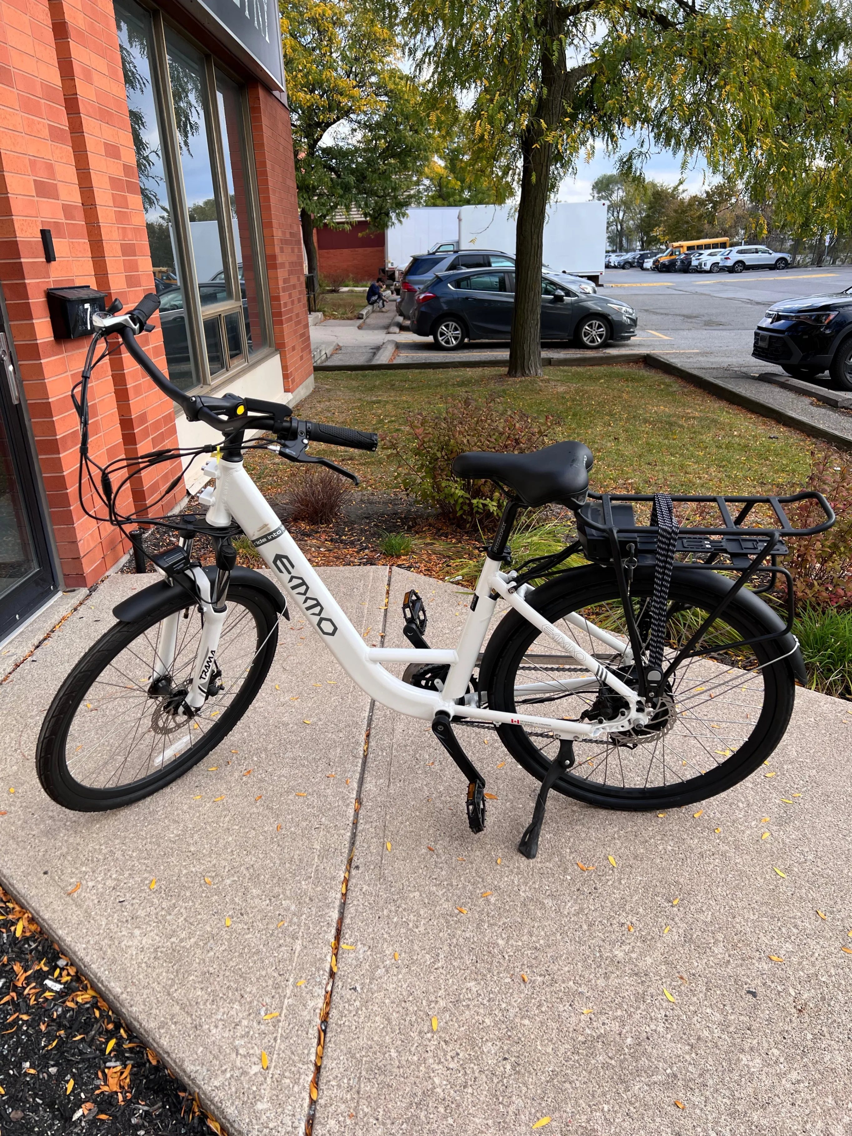 VGO C White Clearance SALE $300 | 7-Speed thumbnail