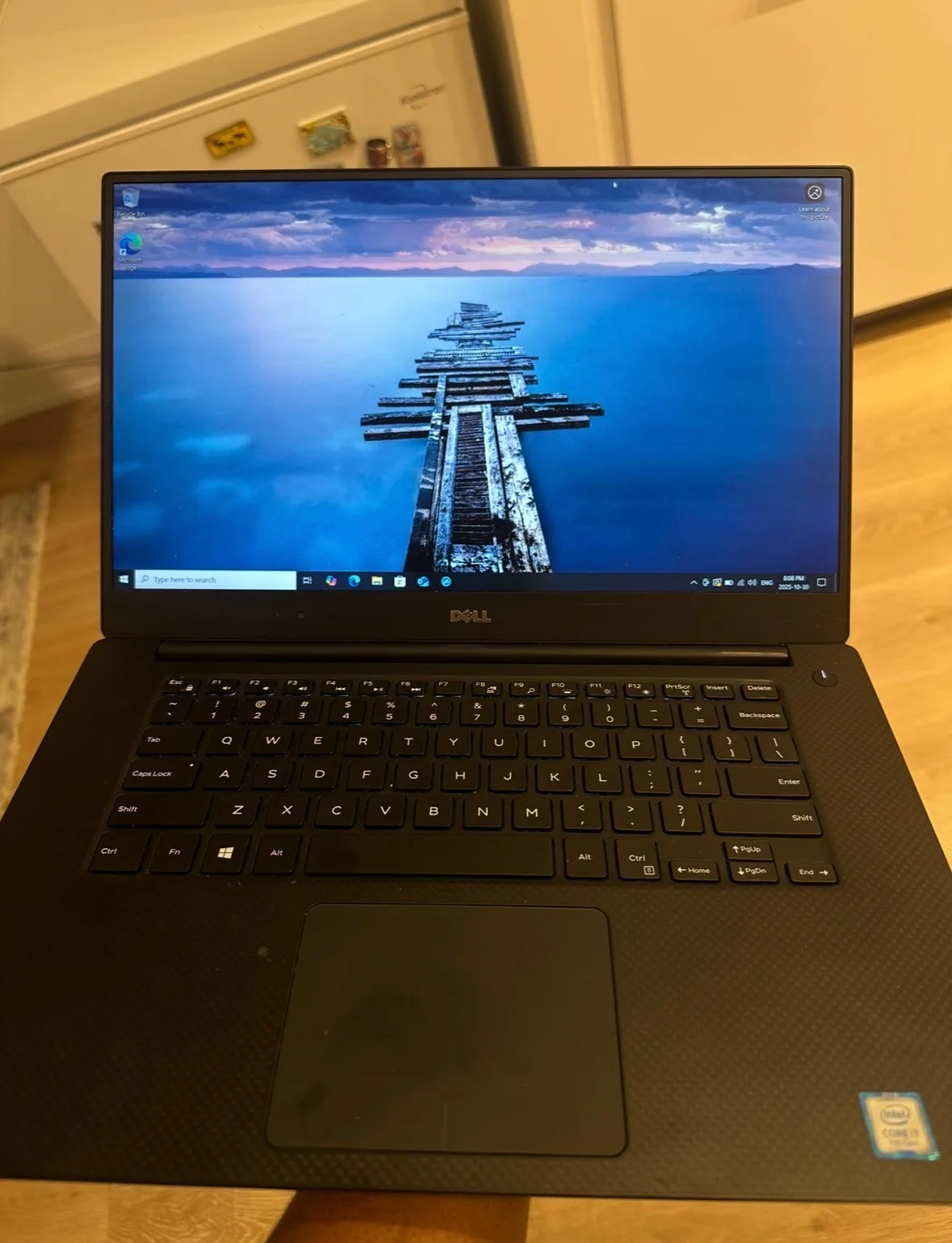 DELL XPS 15 9560 Laptop - i7 /  16GB RAM / 512GB image indicator(10)