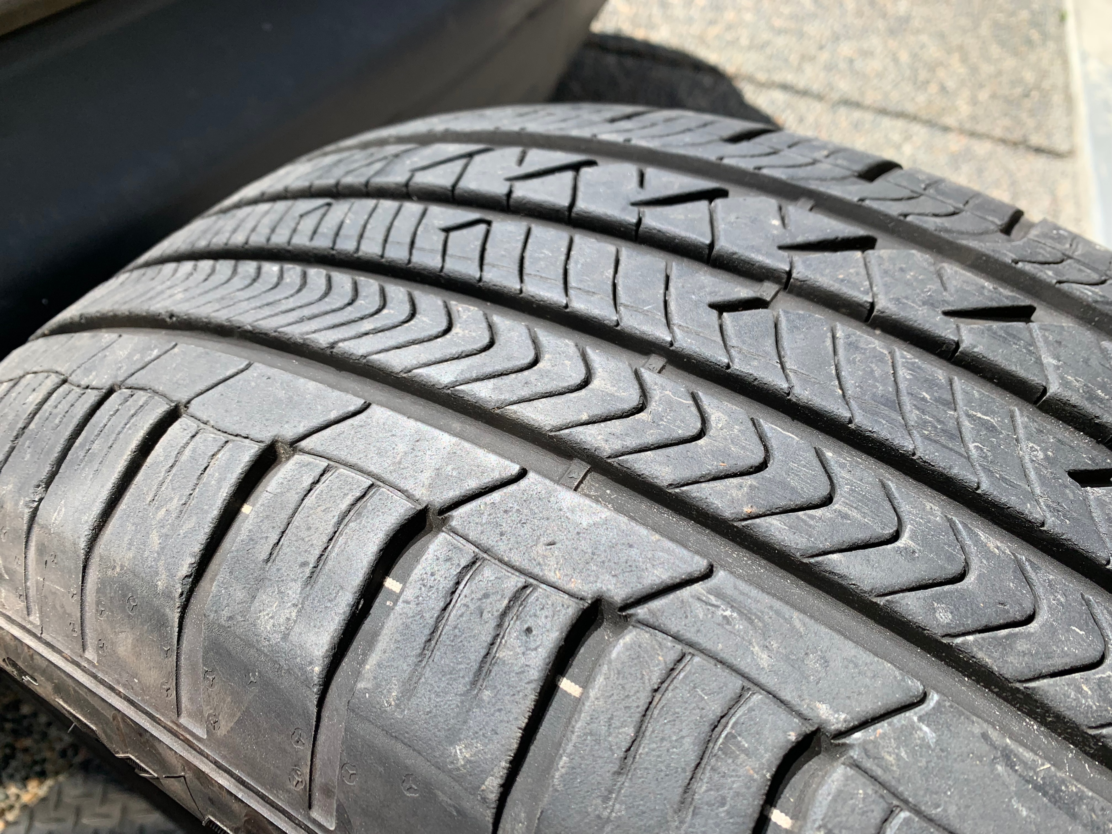 1 X single 255/50/20 M+S Goodyear Eagle Sport AO with 85% tread - photo 4