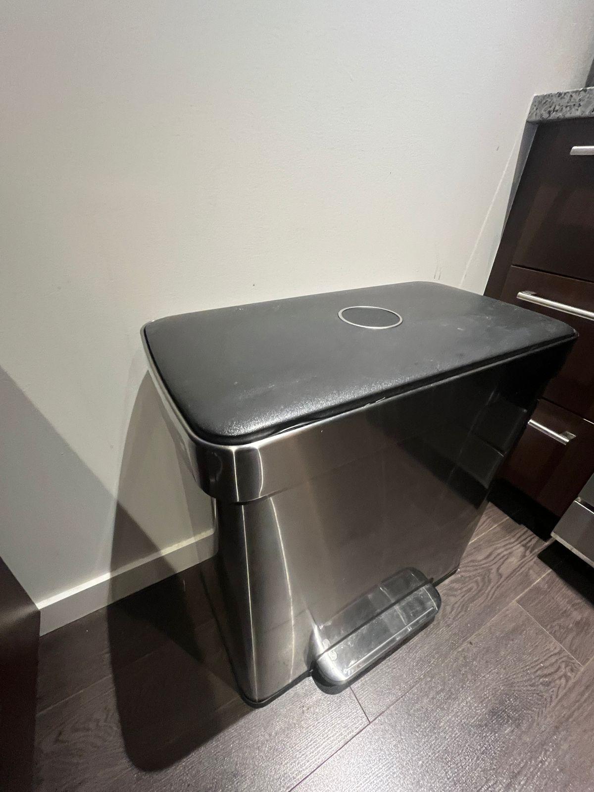 Amazon Basic's Dual Compartment Recycling Garbage Trash Can