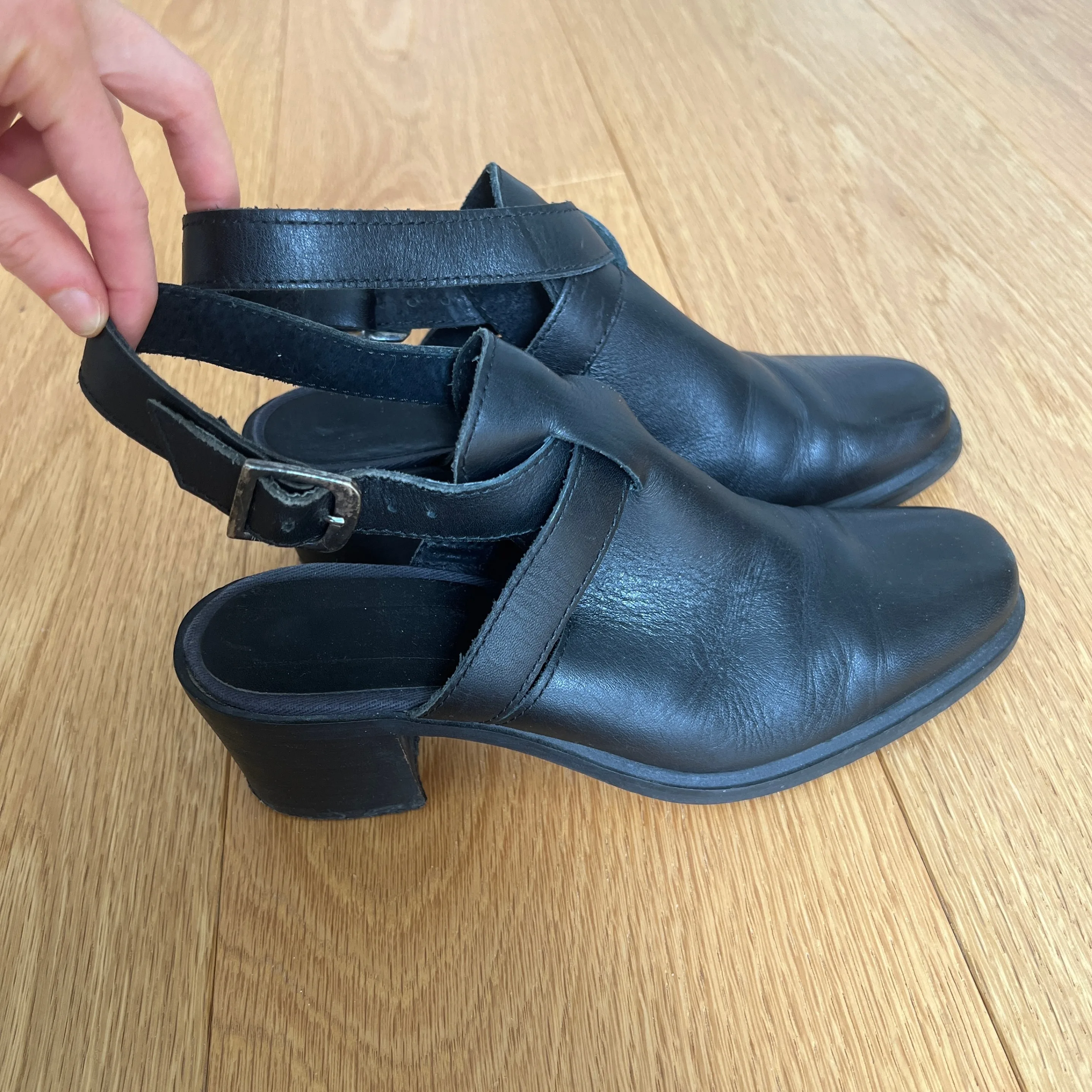 Vintage 90s Leather Mule Cut Out Boots Made in Itay Size 37 image indicator(3)