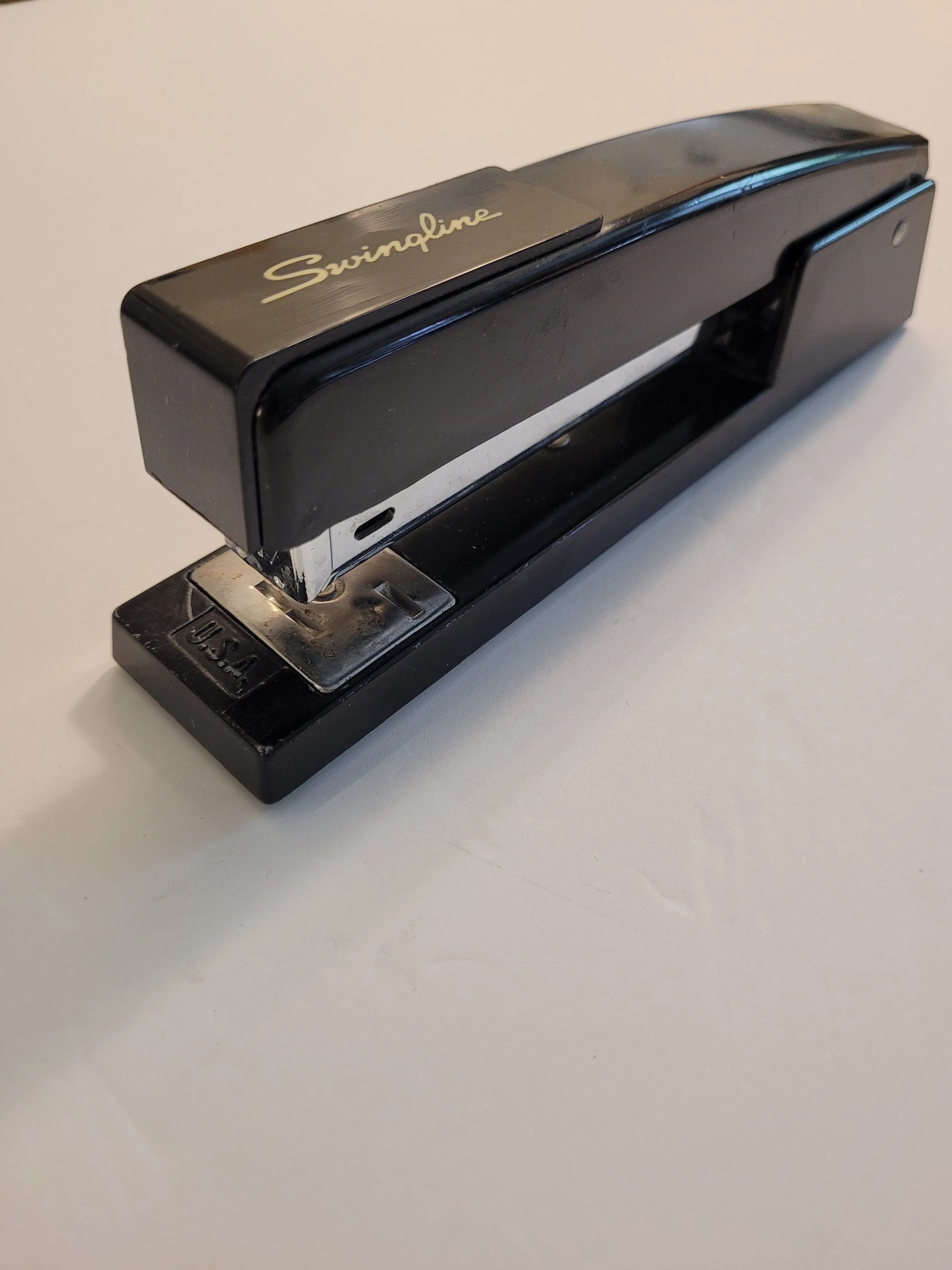 Swingline Heavy-Duty Business Metal Stapler thumbnail