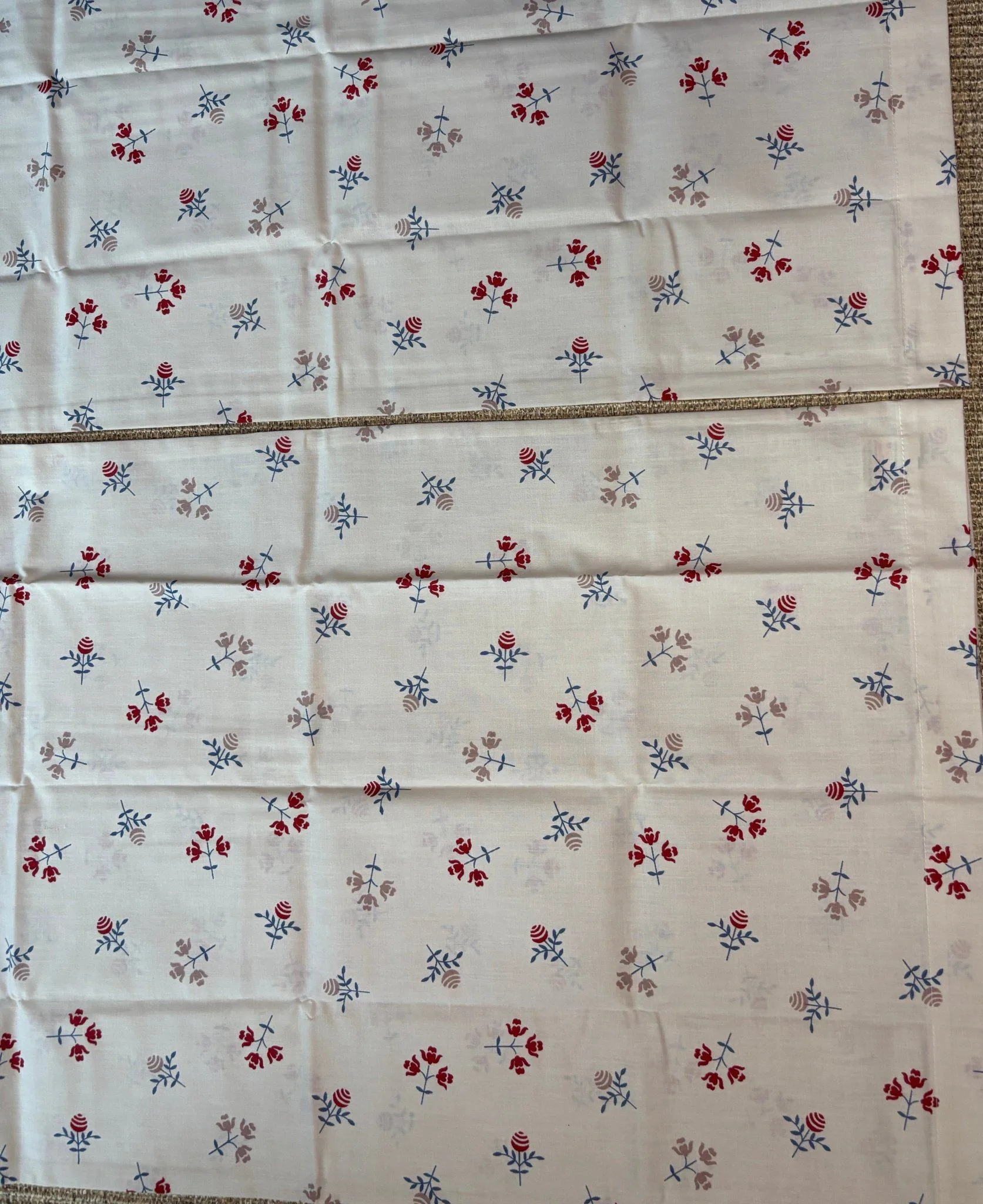 Made in Canada Tex Made Truprest Flower Queen Sized Pillowcases image indicator(2)