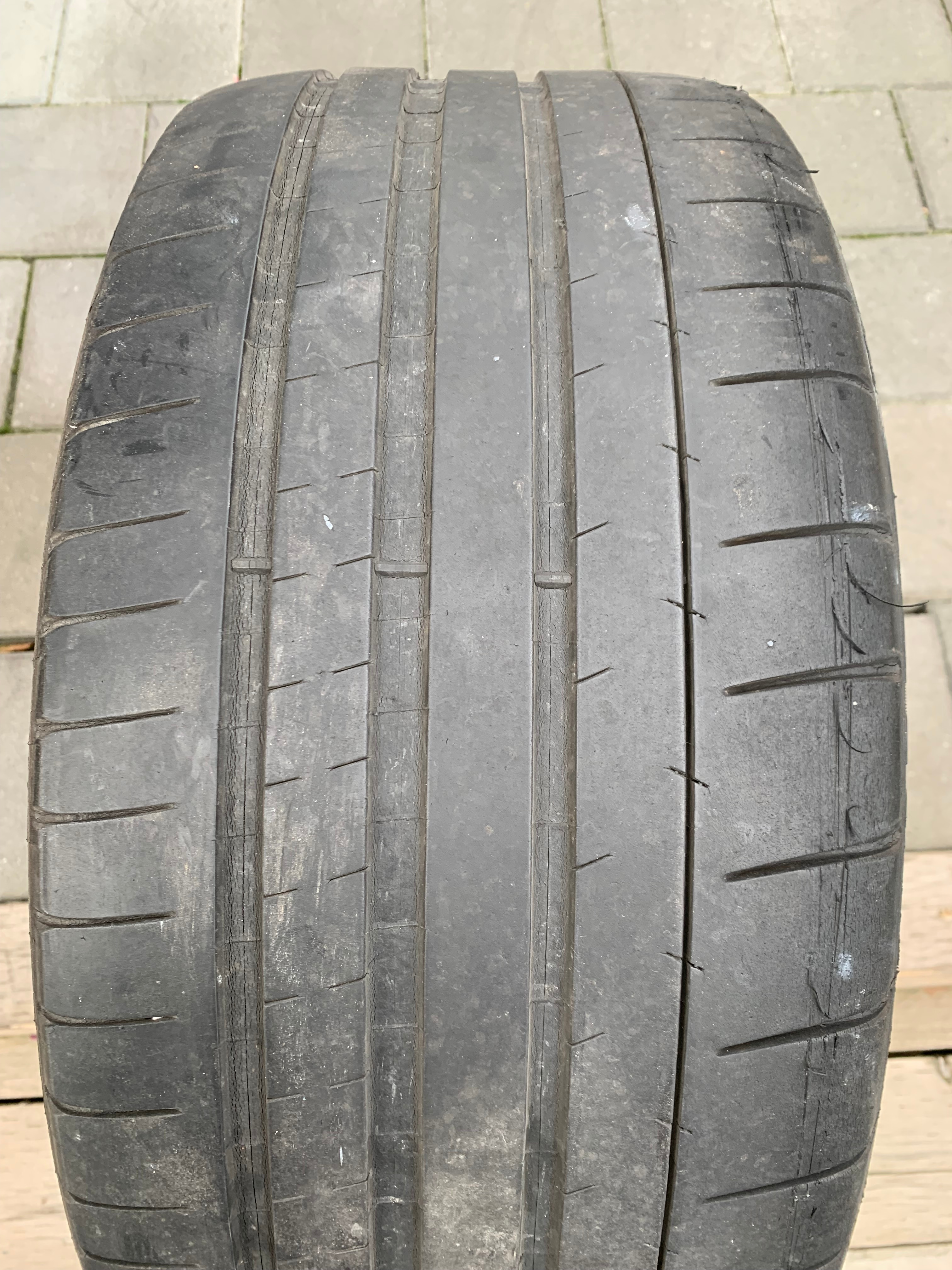 1 X single 245/40/18 97Y Michelin Pilot Super Sport w 55% tread