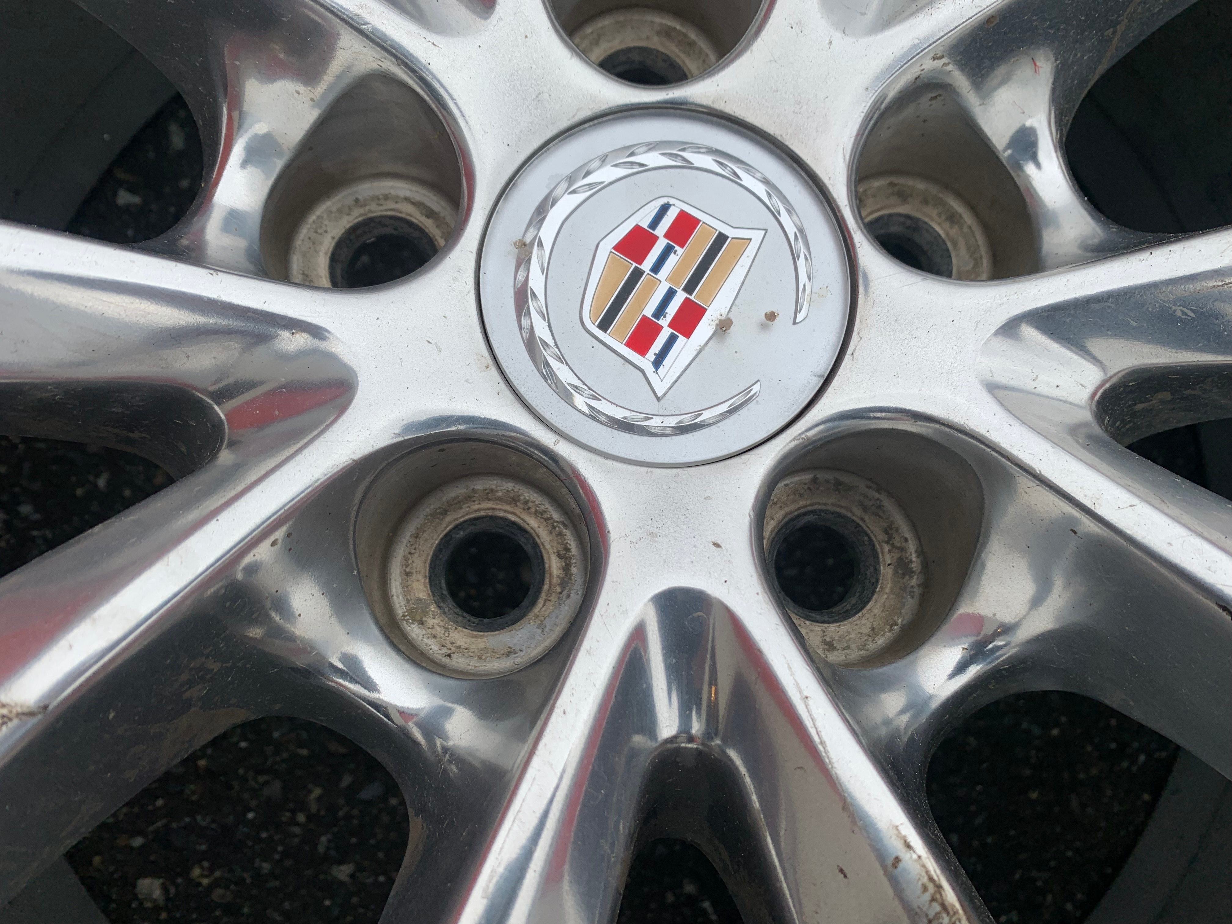Set of 19X8.5 ET39 Cadillac XTS 2013-2017 wheels good used cond - photo 4