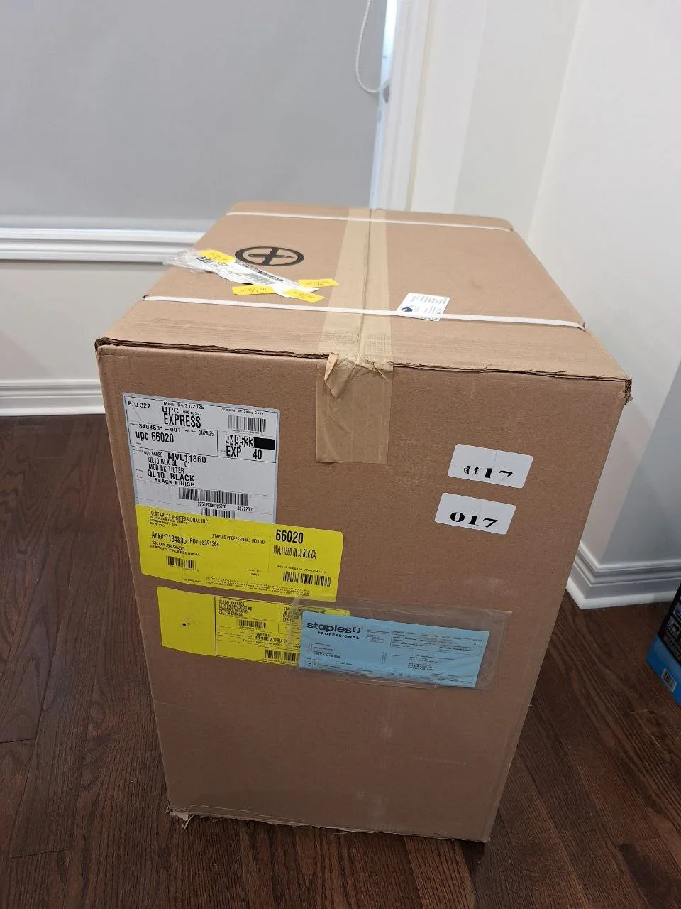 Brand new office chair, unopened packaging, high discount image indicator(6)