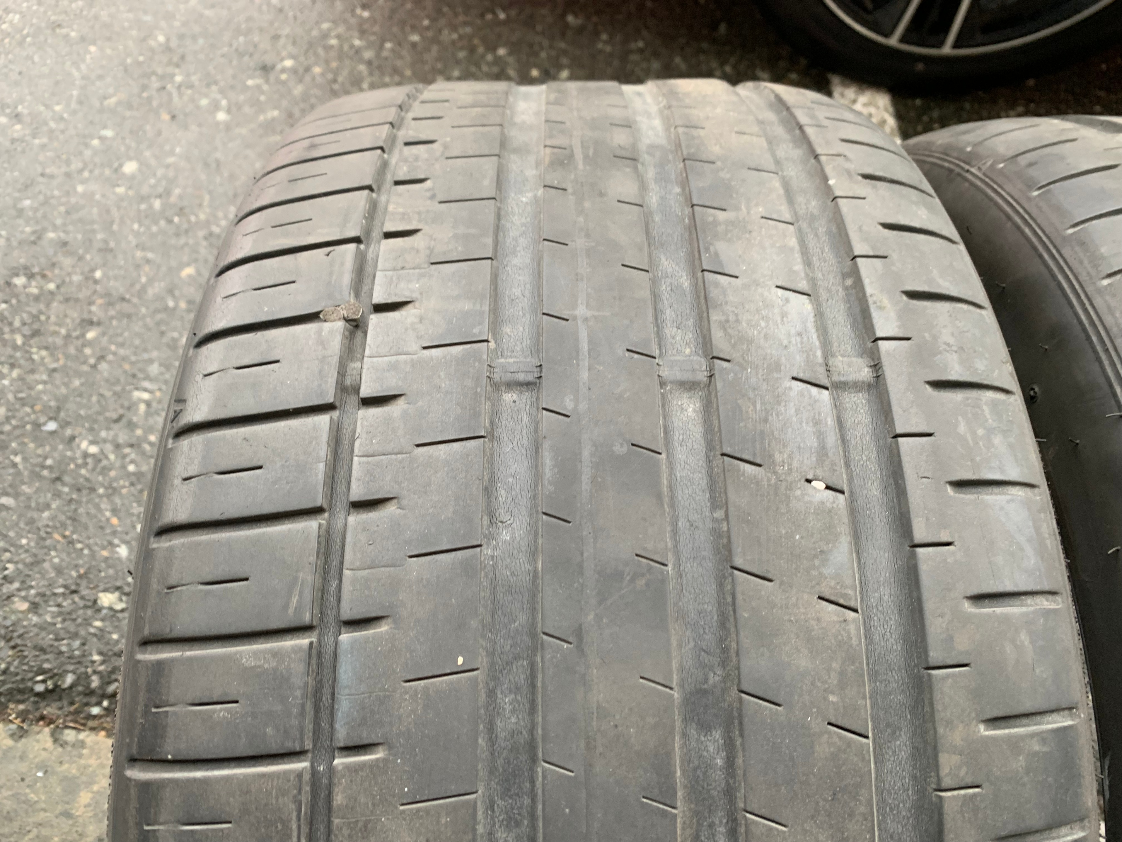 PAIR of 265/35/19 98Y Falken Azenis FK510 with 50% tread - photo 2