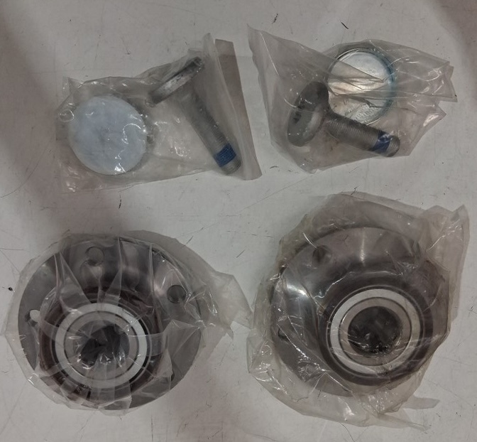 Volkswagen, Audi – Left & Right Rear Wheel Bearing Hub Assemblie - photo 3
