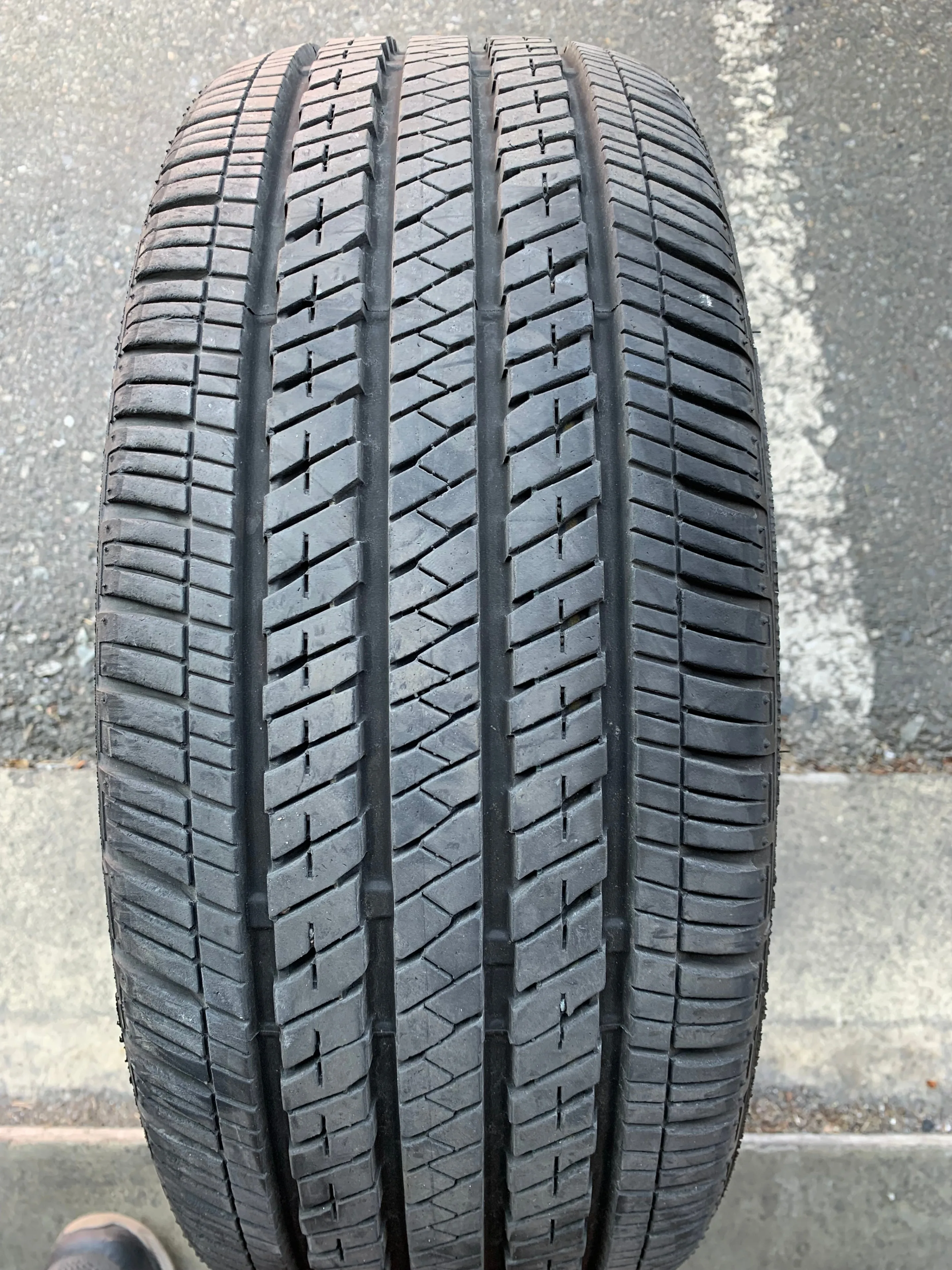 1 X single 225/45/17 Bridgestone ecopia EP422 plus wit 90% tread thumbnail