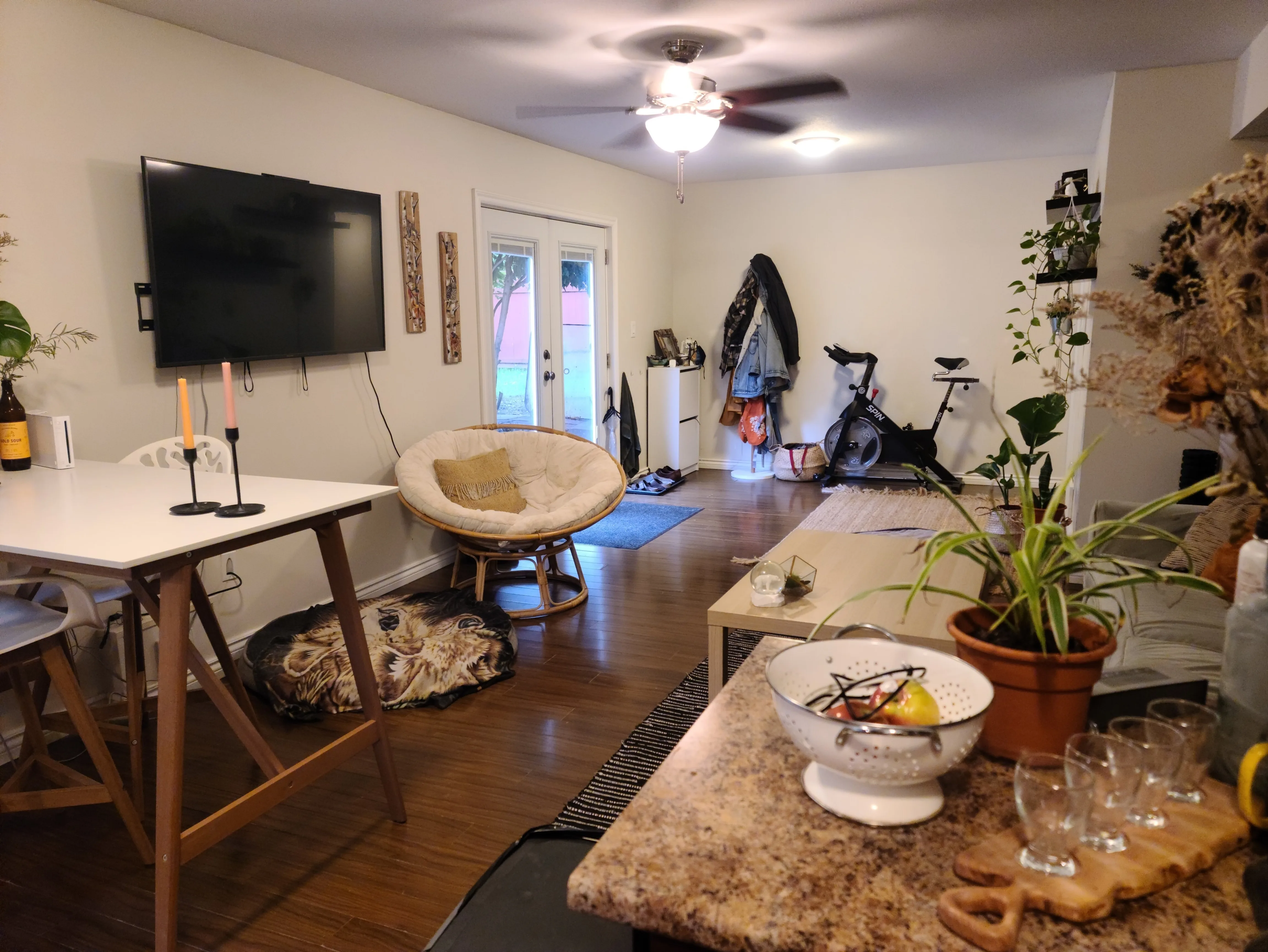 **Bright, Spacious and Quiet, 2BDR Ground Level Suite** image indicator(10)