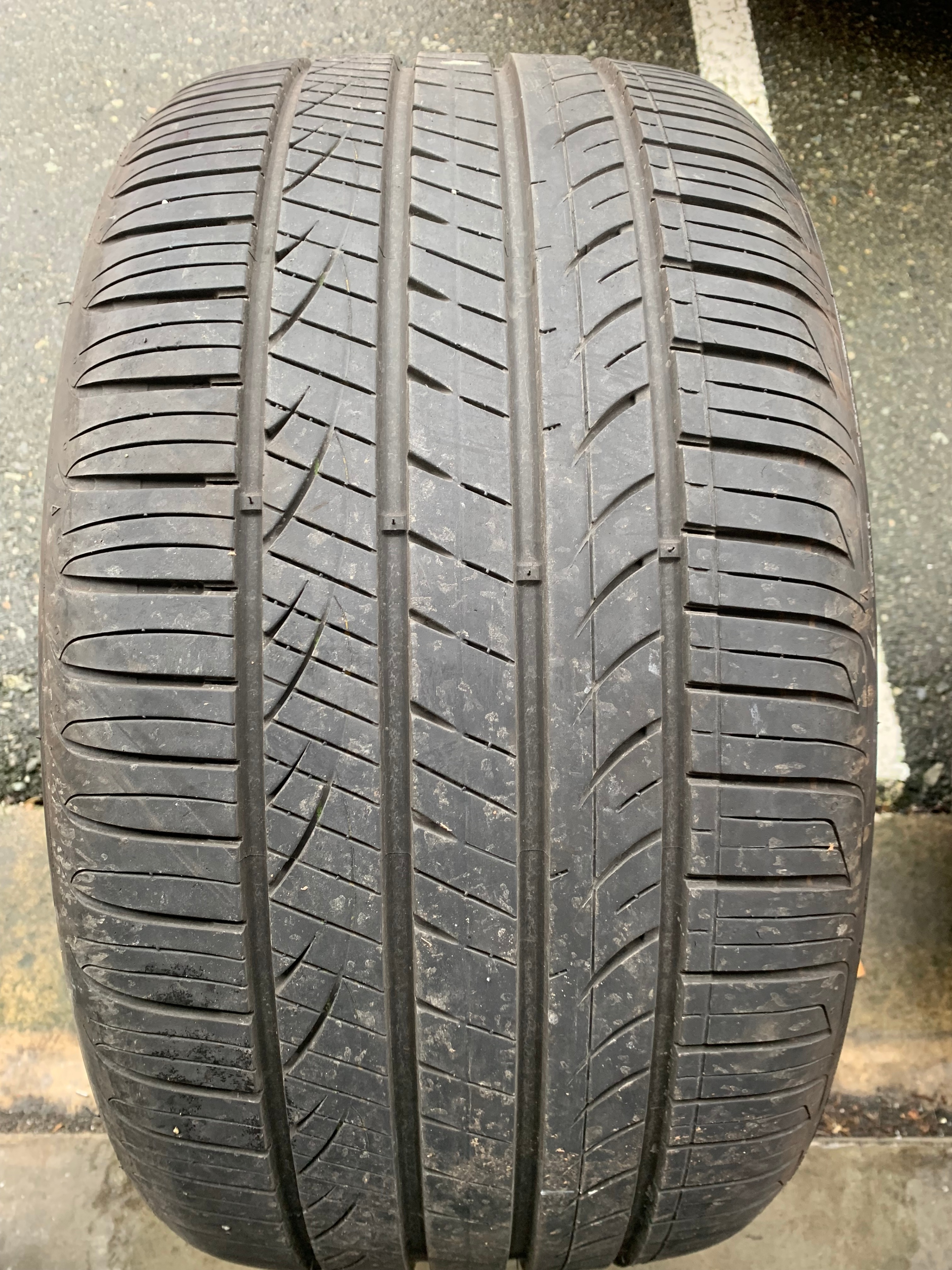 1 x single 285/35/20 Hankook Ventus S1 Noble 2 RFT w 90% tread