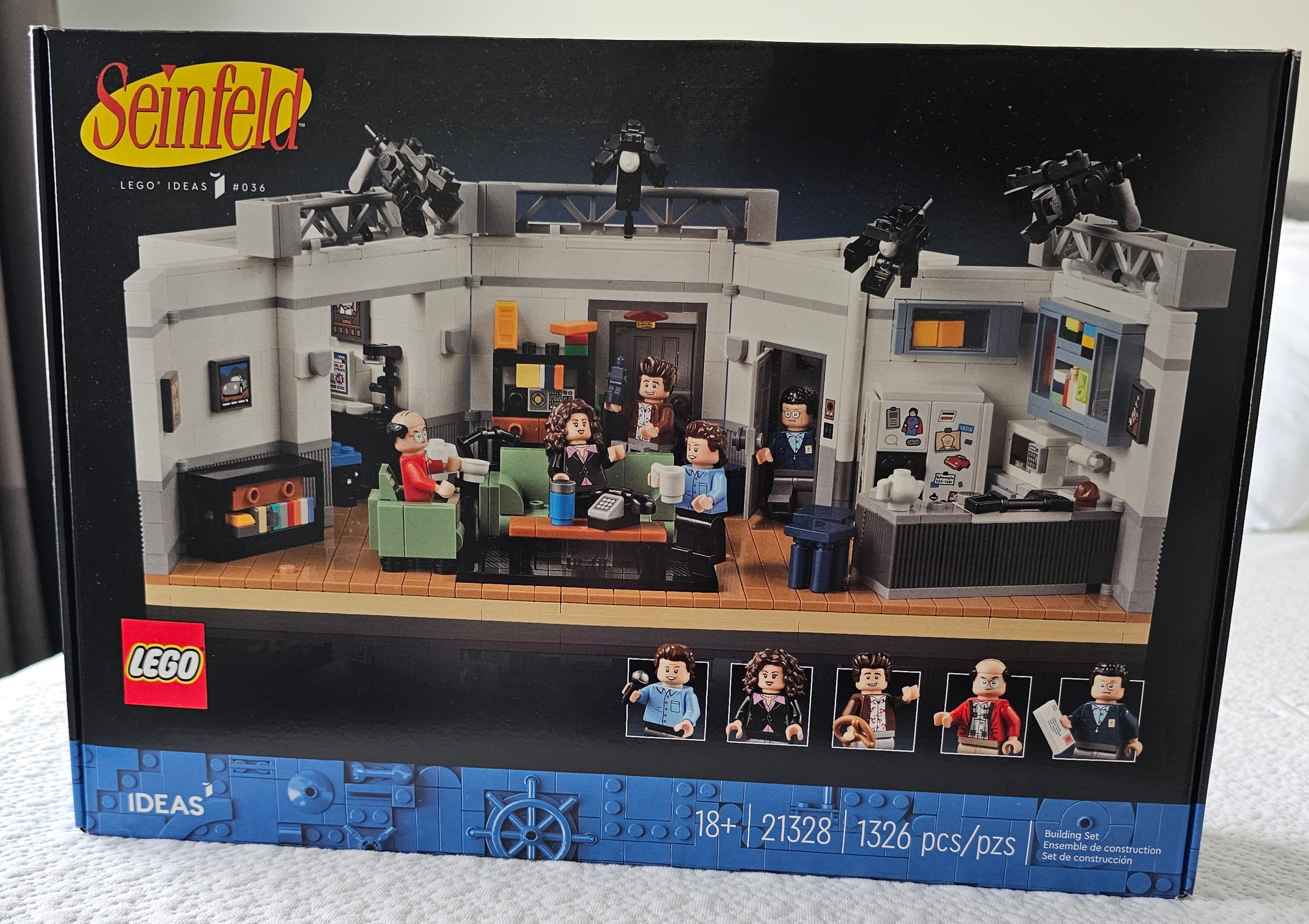 LEGO Ideas: Seinfeld Apartment (#21328) New/Sealed-Retired - photo 3