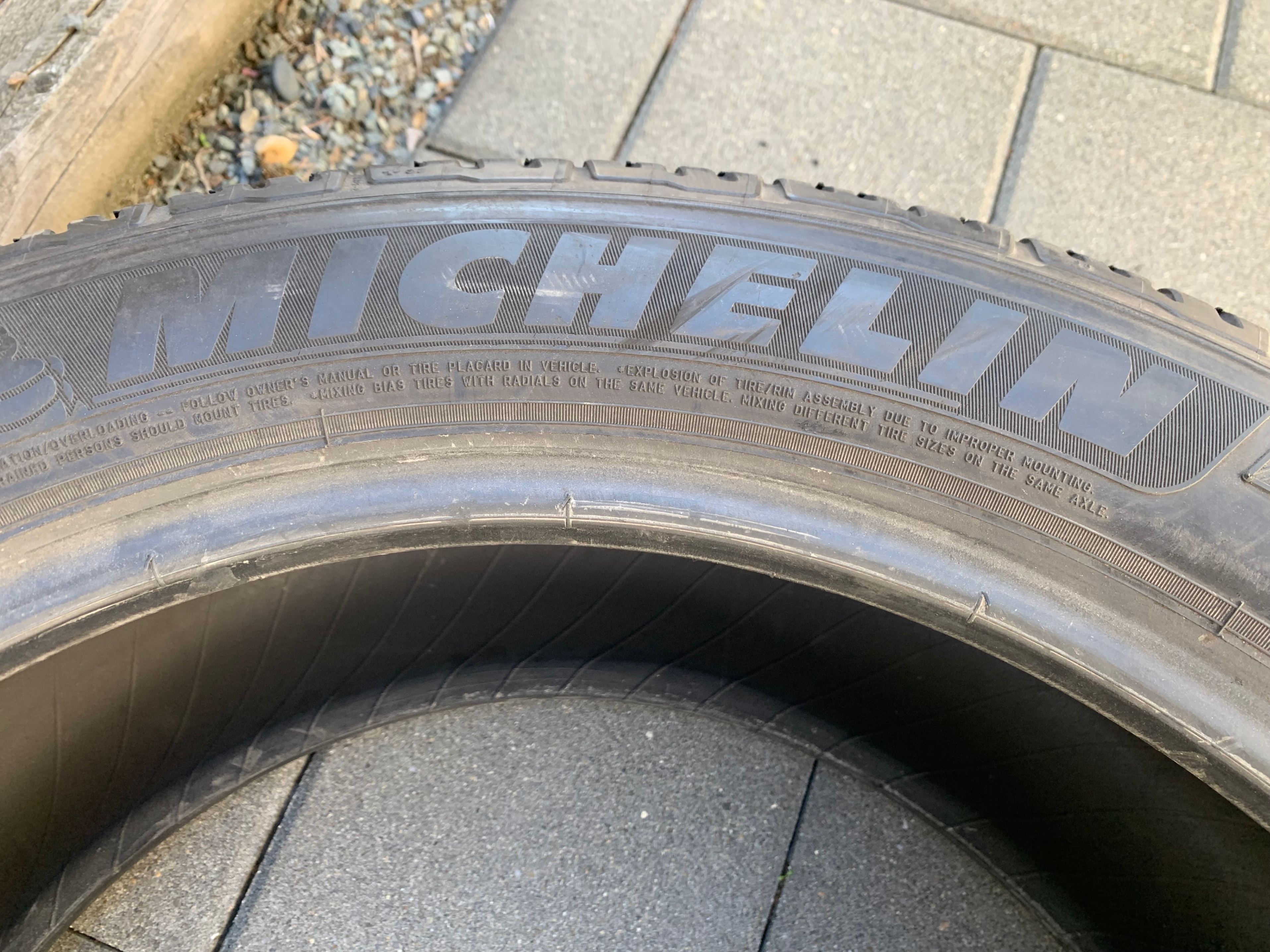 1 x single 275/45/20 M+S 110V Michelin premier LTX w 50% tread - photo 5