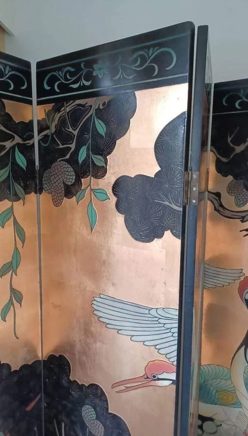 RARE SHOW HOME Double-Sided Asian Hand-Painted Screen Cranes image indicator(3)