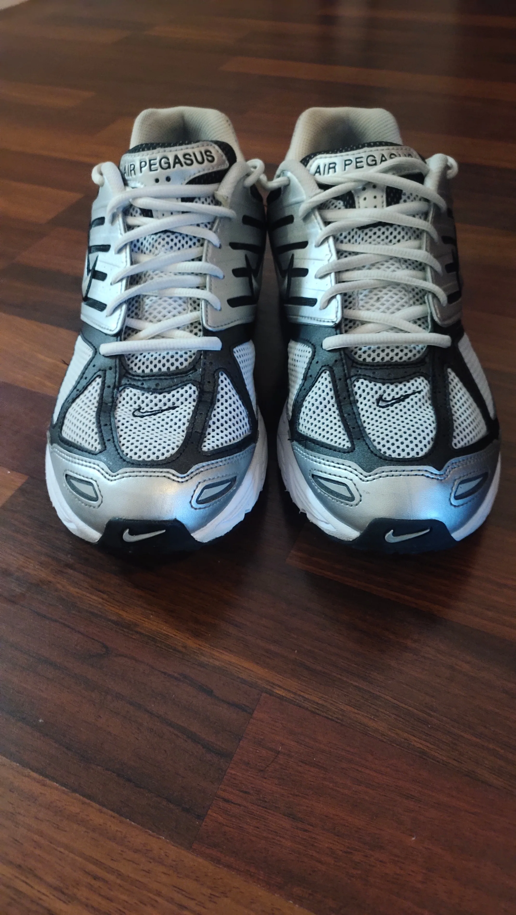 LIKE - NEW NIKE AIR MAX PEGASUS, Silver/White/Black, Fashion and image indicator(3)