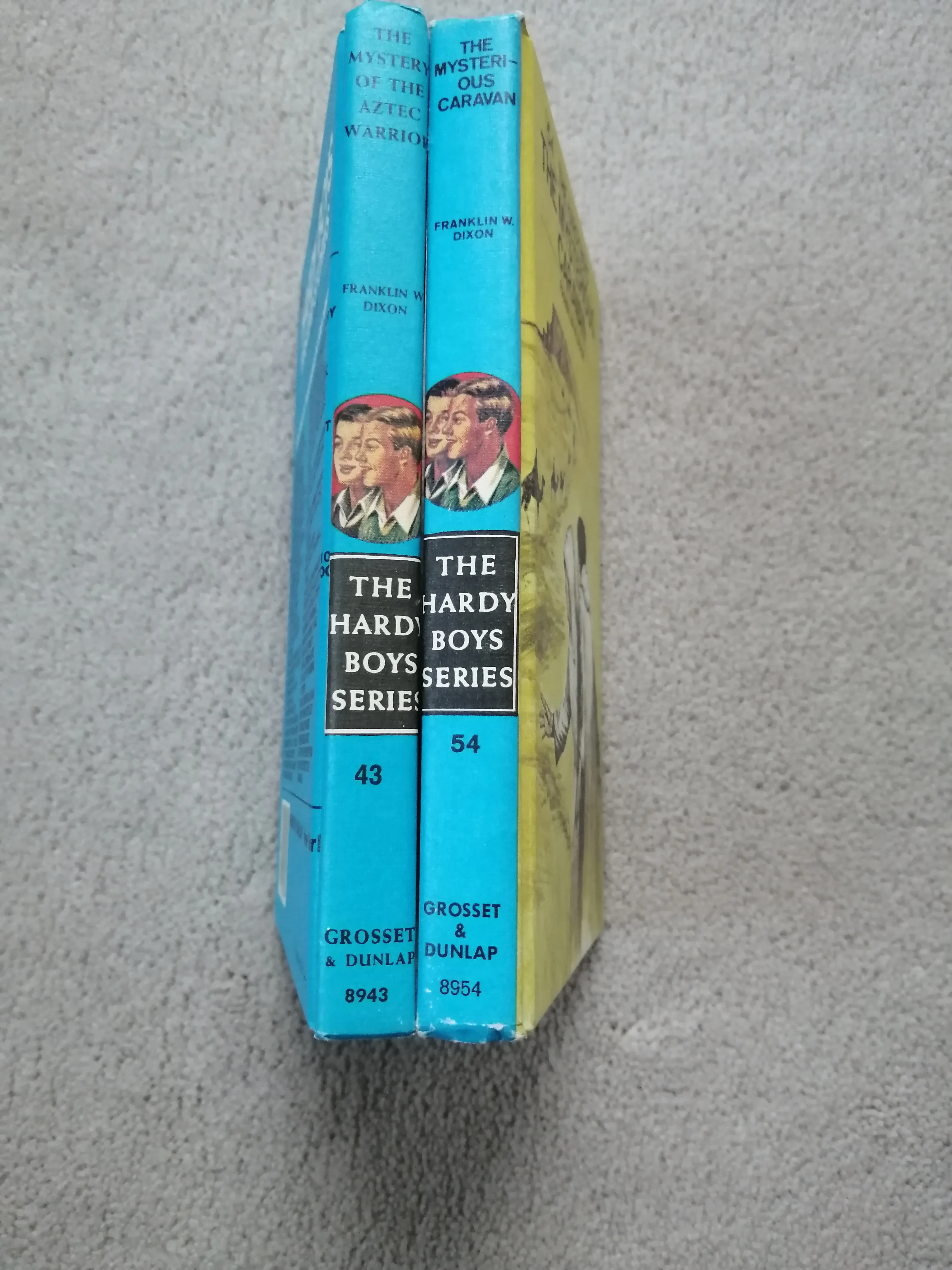 MINT NO CREASE HARDCOVER The Hardy Boys Books image indicator(3)