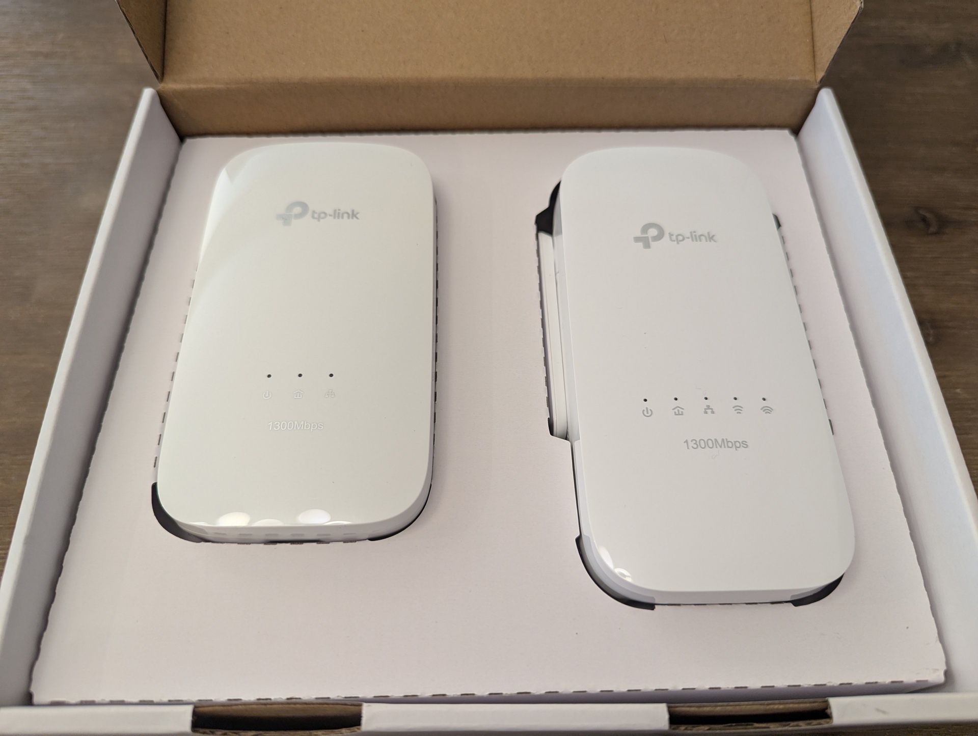 TP-Link AC1350 Wi-Fi Range Extender (TL-WPA8630 KIT V2) - photo 3