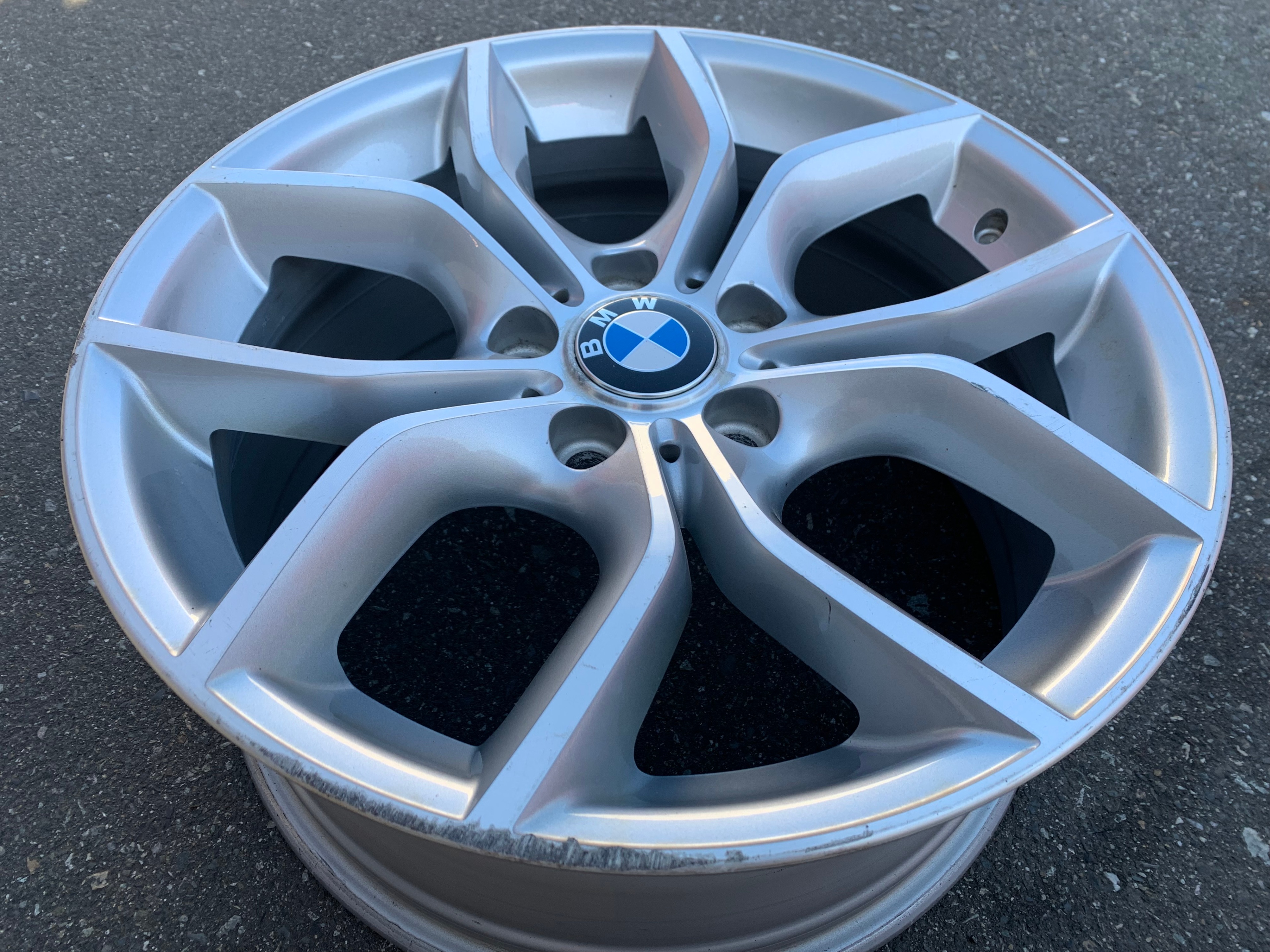 1 x single OEM BMW X3 18X8 F25 style 308 rim in good used cond - photo 2