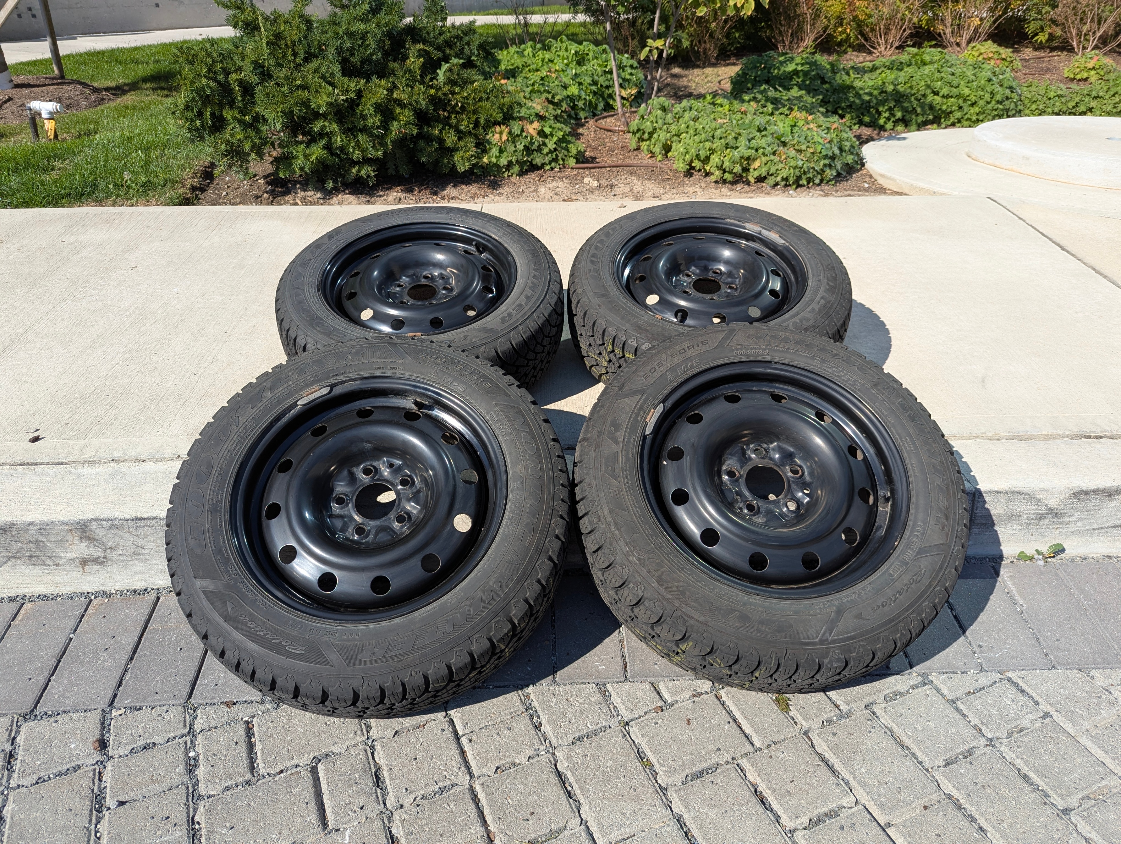 205/60/16 Goodyear Nordic Winter Tires w/ storage bags