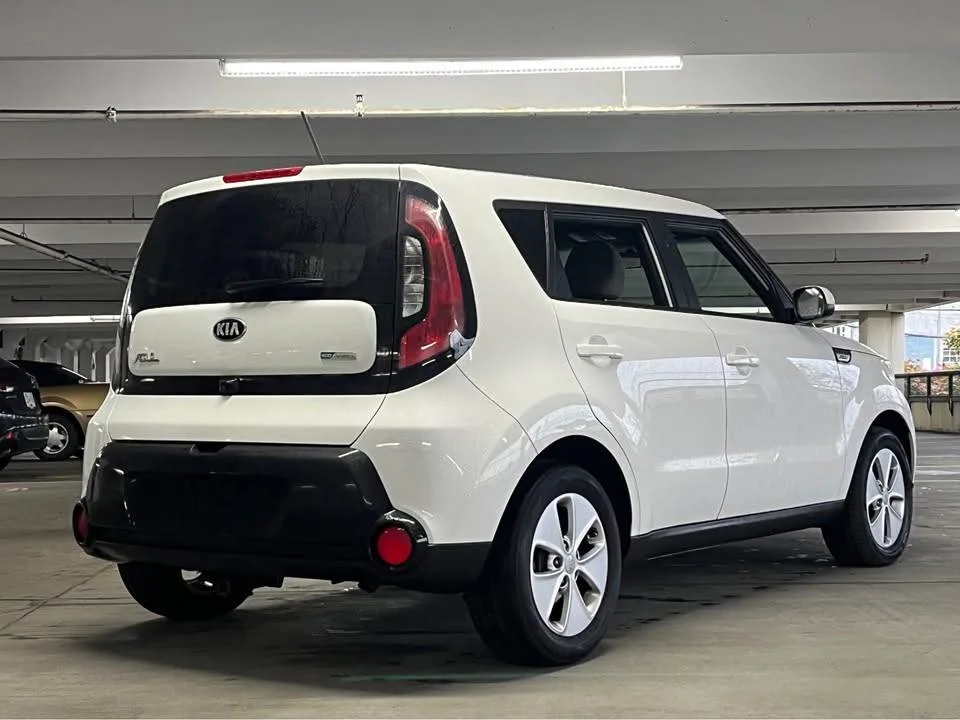 2016 Kia Soul image indicator(5)