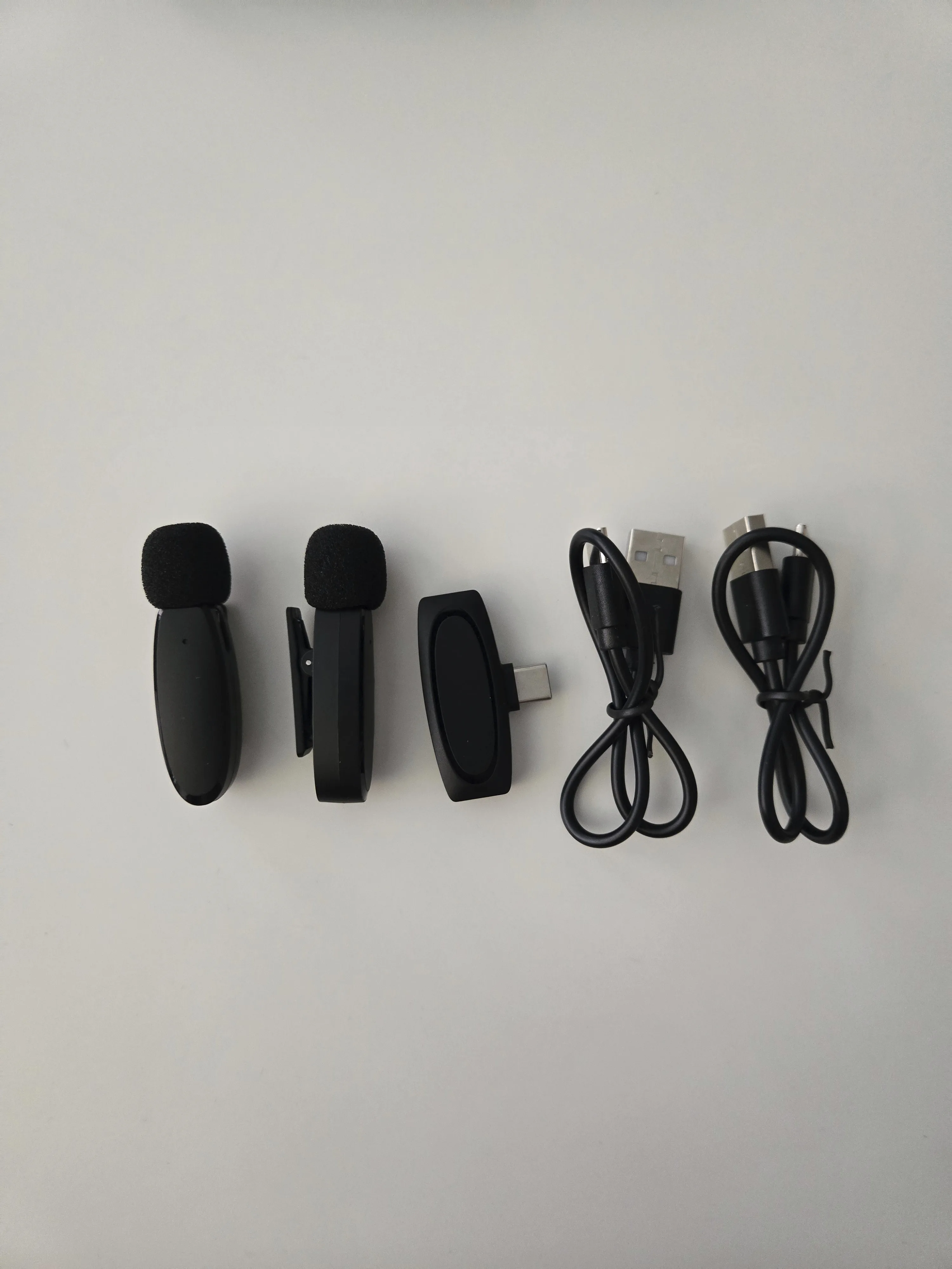 Wireless microphone with windscreen(USB C). image indicator(4)