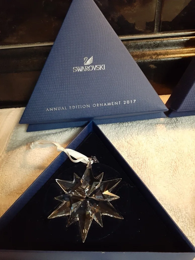 Swarovski Christmas Snowflake collection image indicator(6)