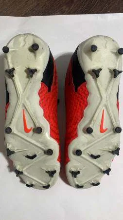 Soccer Shoes for Junior image indicator(2)