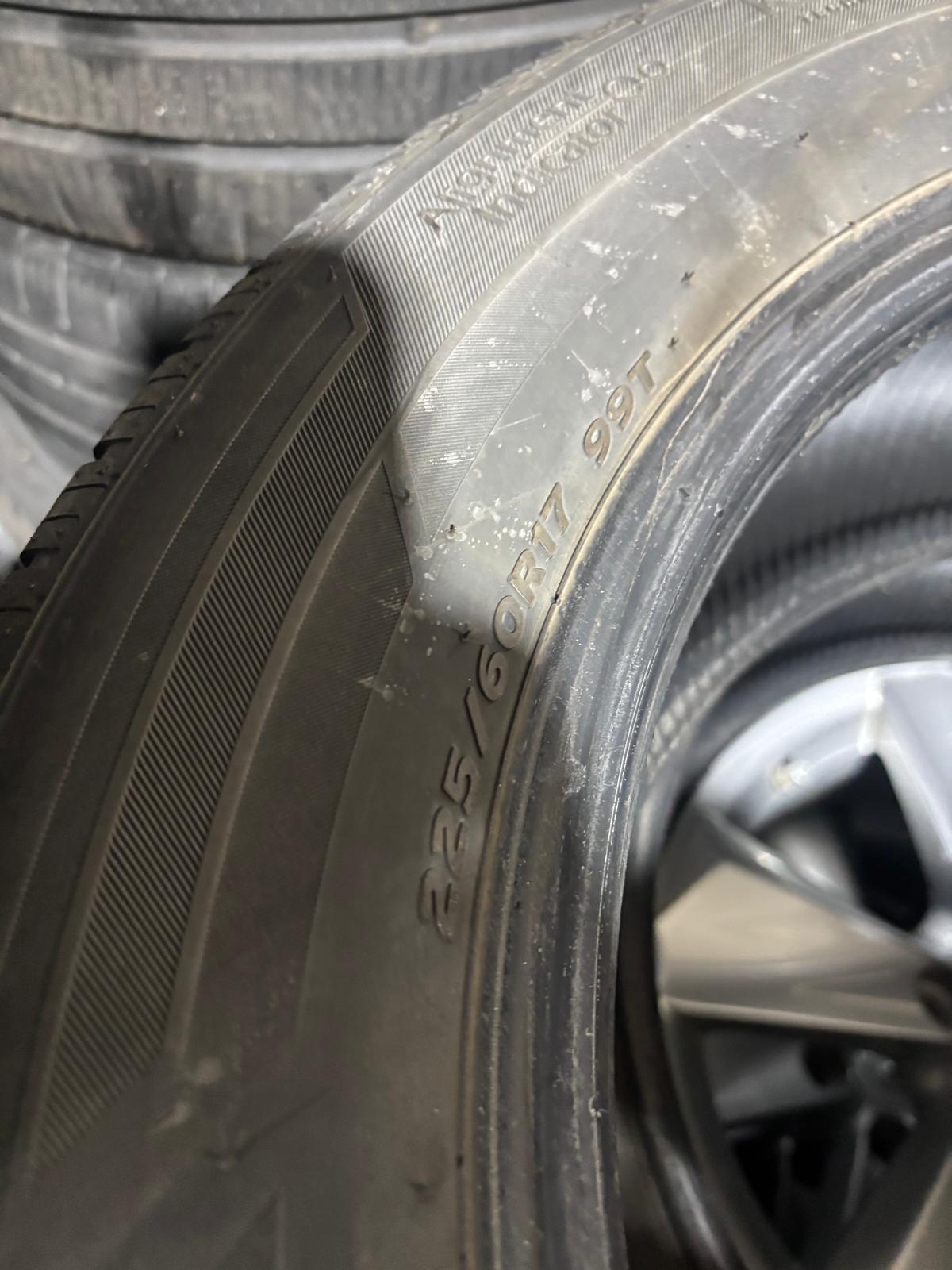 2 Used 225/60/R17 Hankook A/S-RVR/Forester/Rogue/Sportage/Compas - photo 4