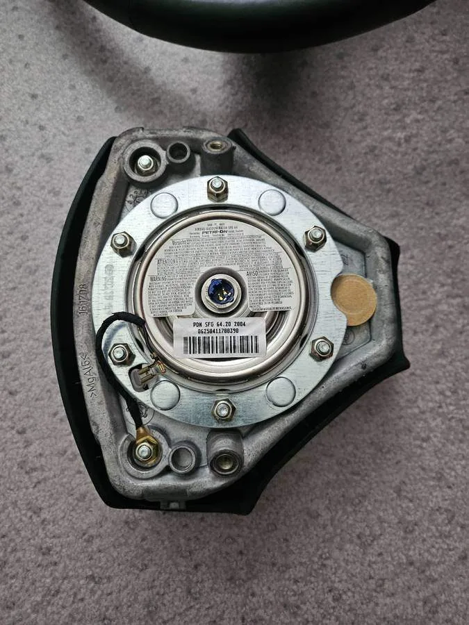 Audi B6 A4 02-05 2002-2005 Steering Wheel w AirBag BLACK Leather image indicator(2)