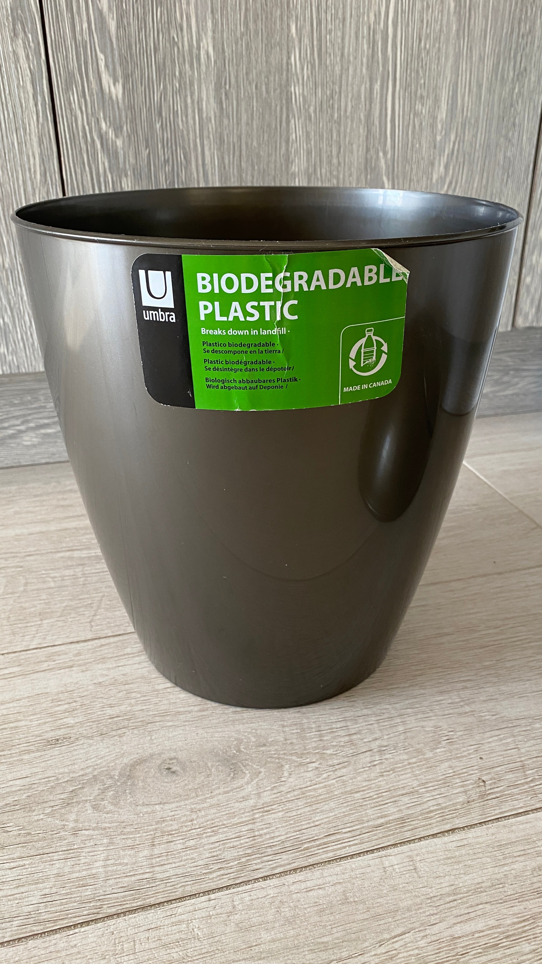 UMBRA 2.6 Gallon Small Trash Can with Removable Swing-Top Lid - photo 2