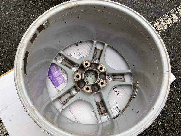 1 X Single Genuine OEM Rear Porsche 19X11 Lobster claw rim - photo 5
