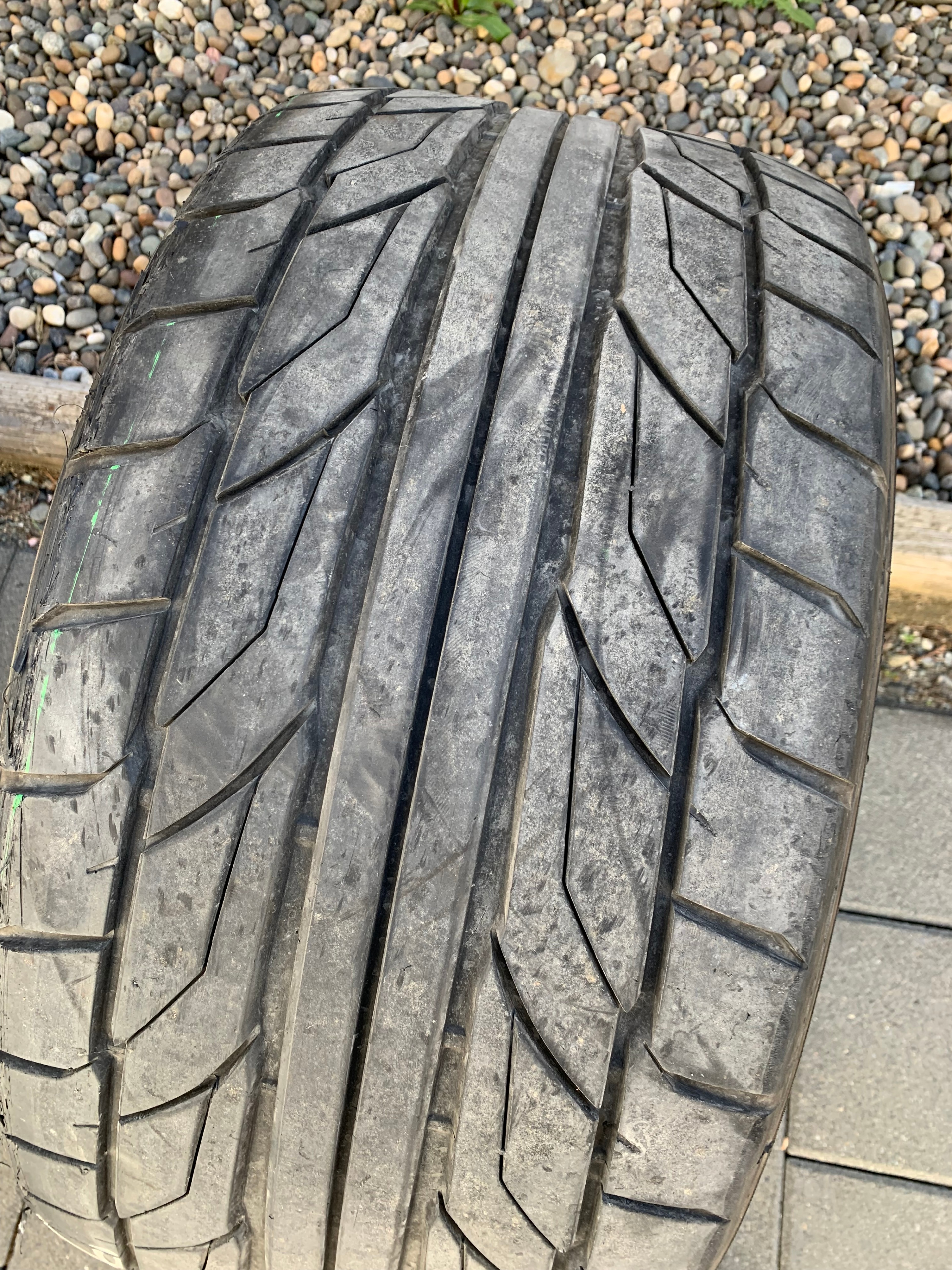 1 X single 315/35/20 XL 110W Nitto NT555 G2 with 75% tread