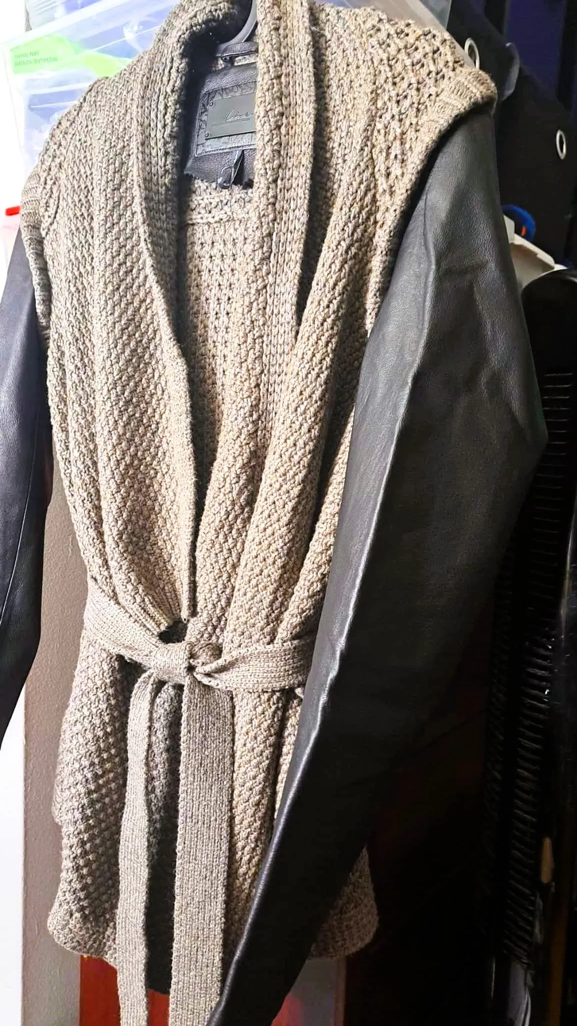 Line Women Luxury Sweater Cardigan w/ Genuine Leather Sleeves image indicator(2)