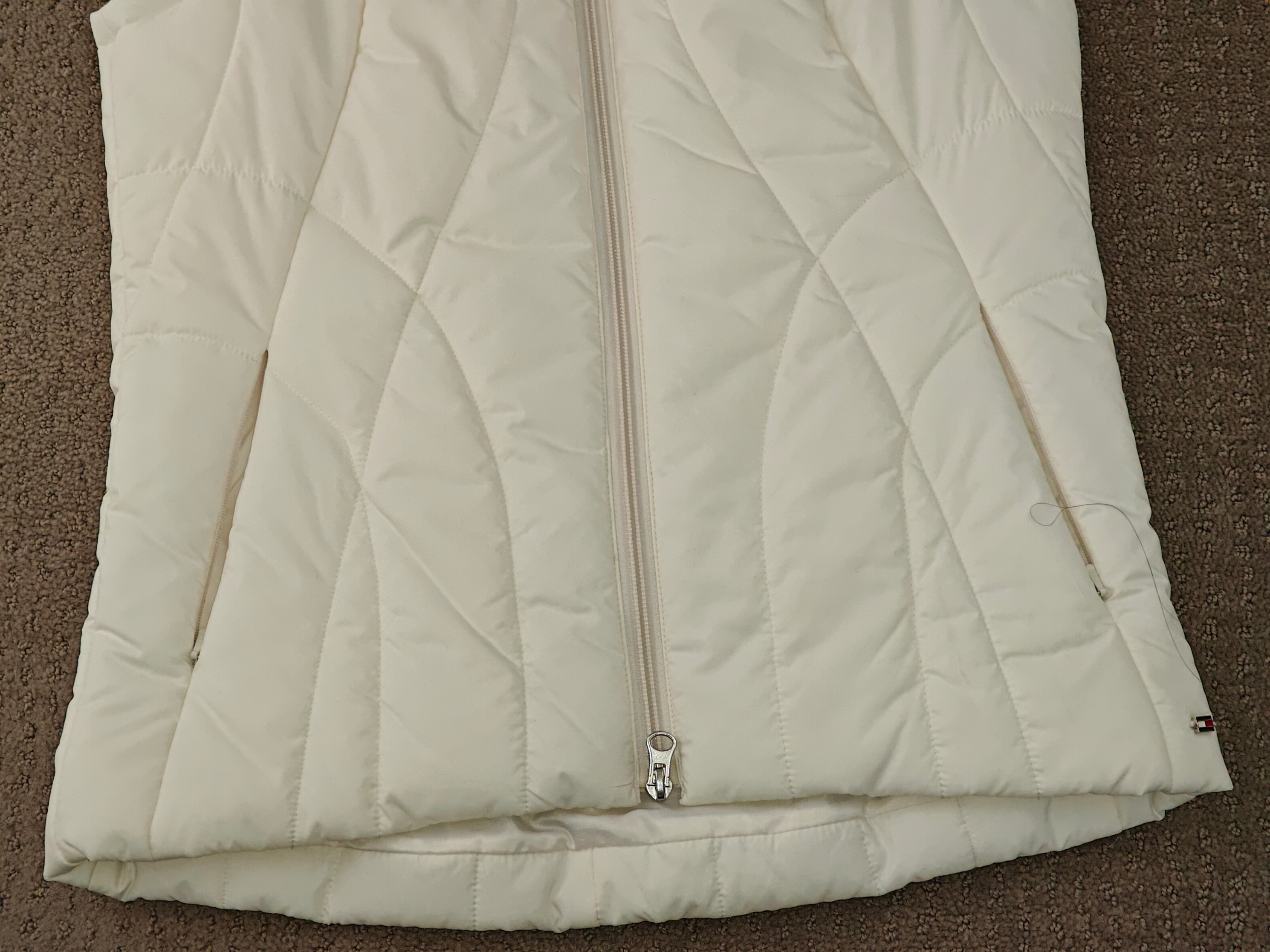 Tommy Hilfiger White Puffer Vest - Women - Size: Small - photo 3