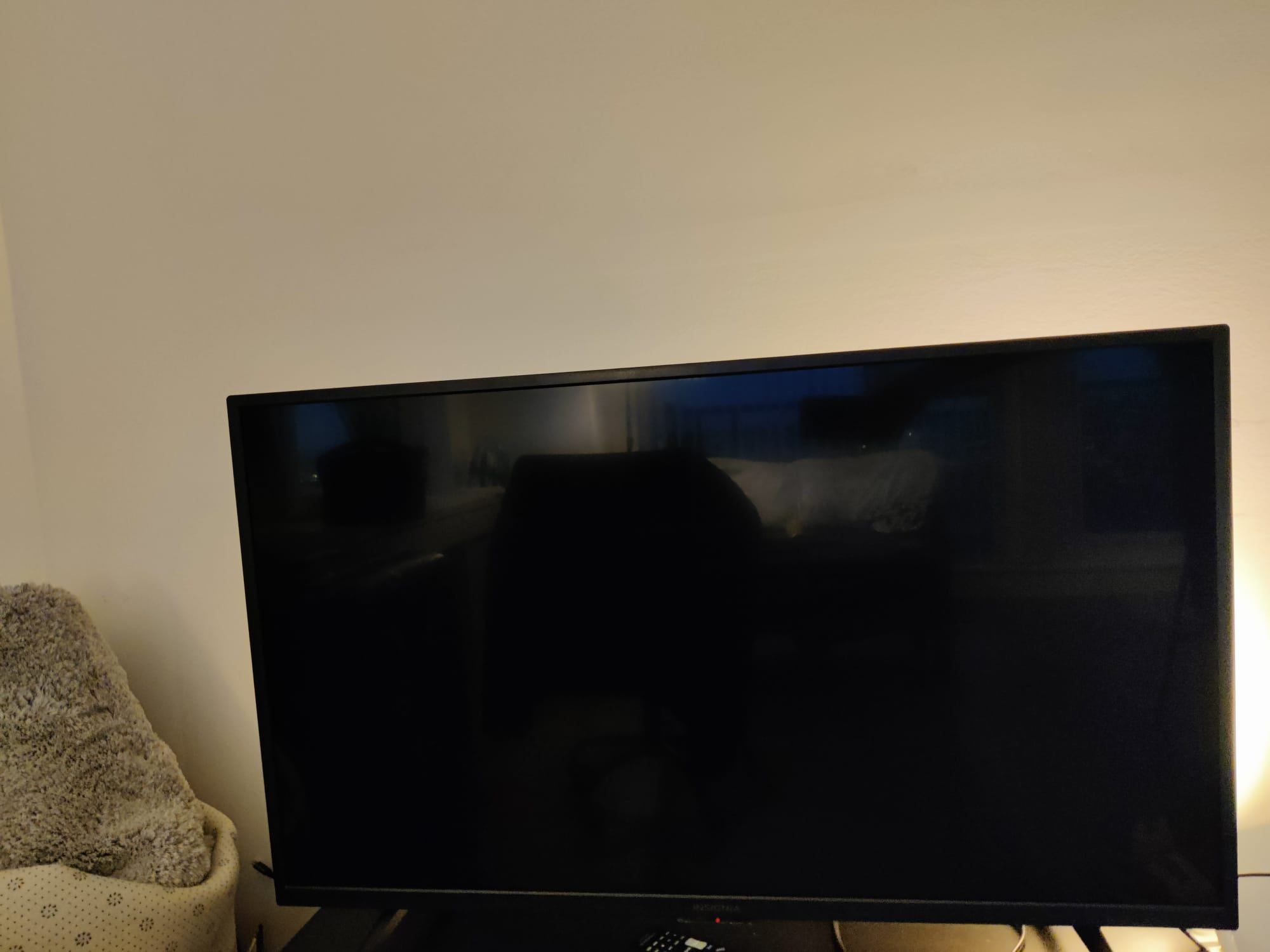 Insignia TV 43” - photo 2