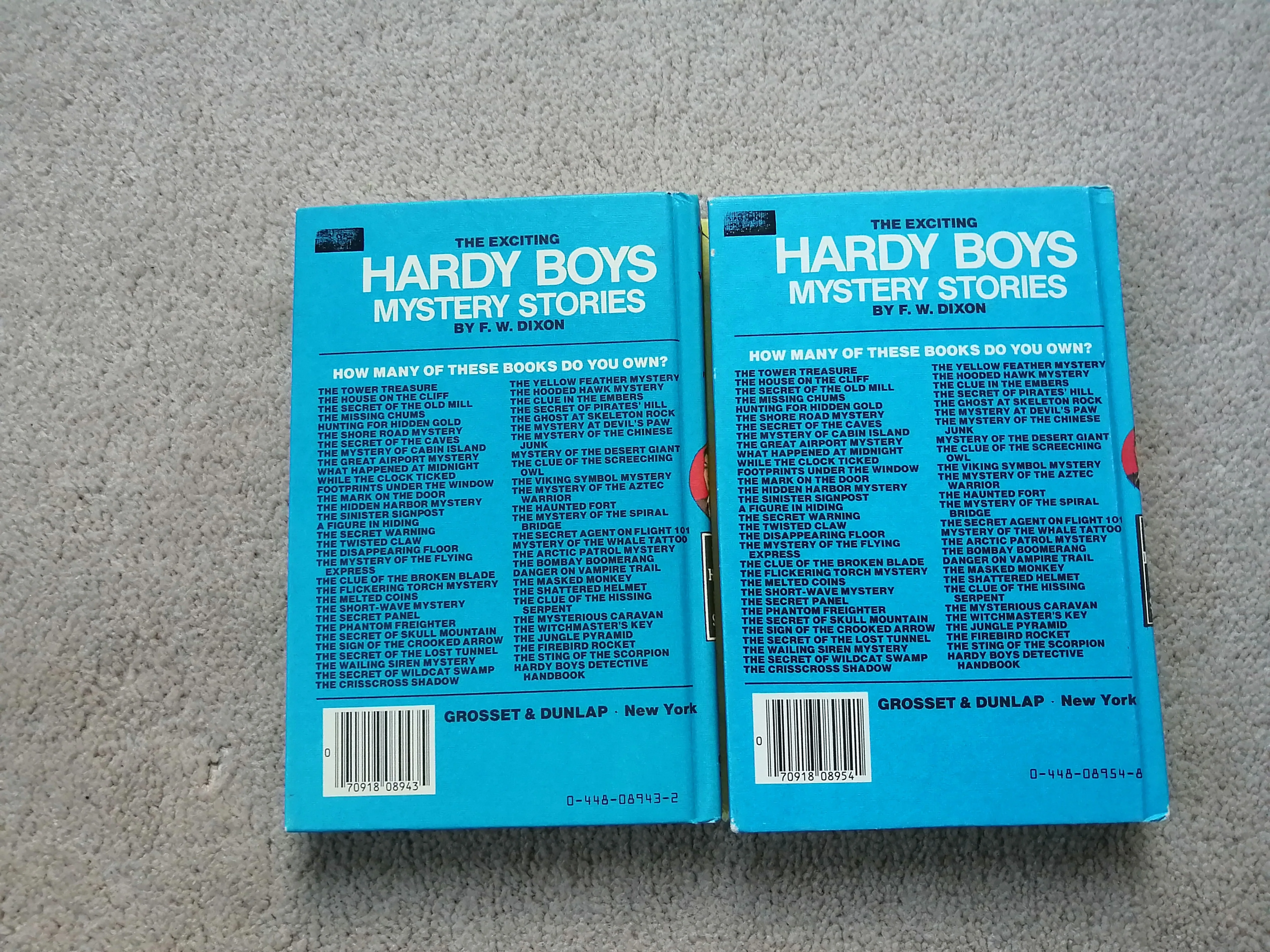 MINT NO CREASE HARDCOVER The Hardy Boys Books image indicator(2)