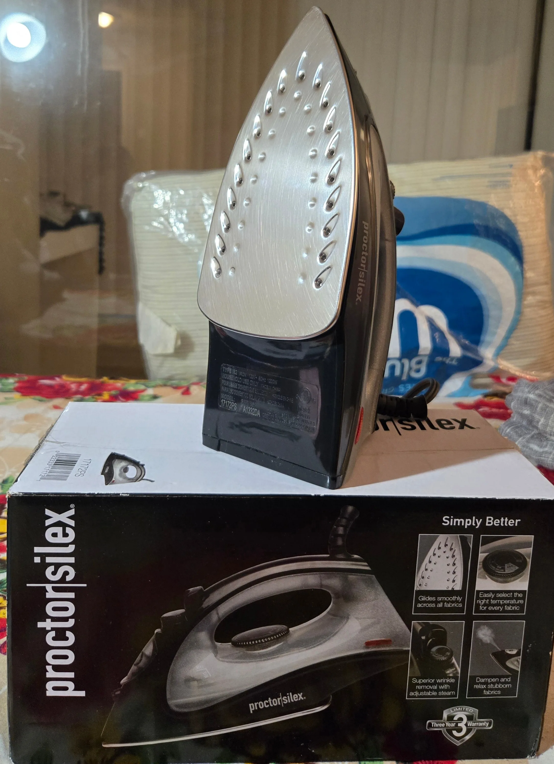 Proctor Silex Iron with Stainless Steel Soleplate image indicator(2)