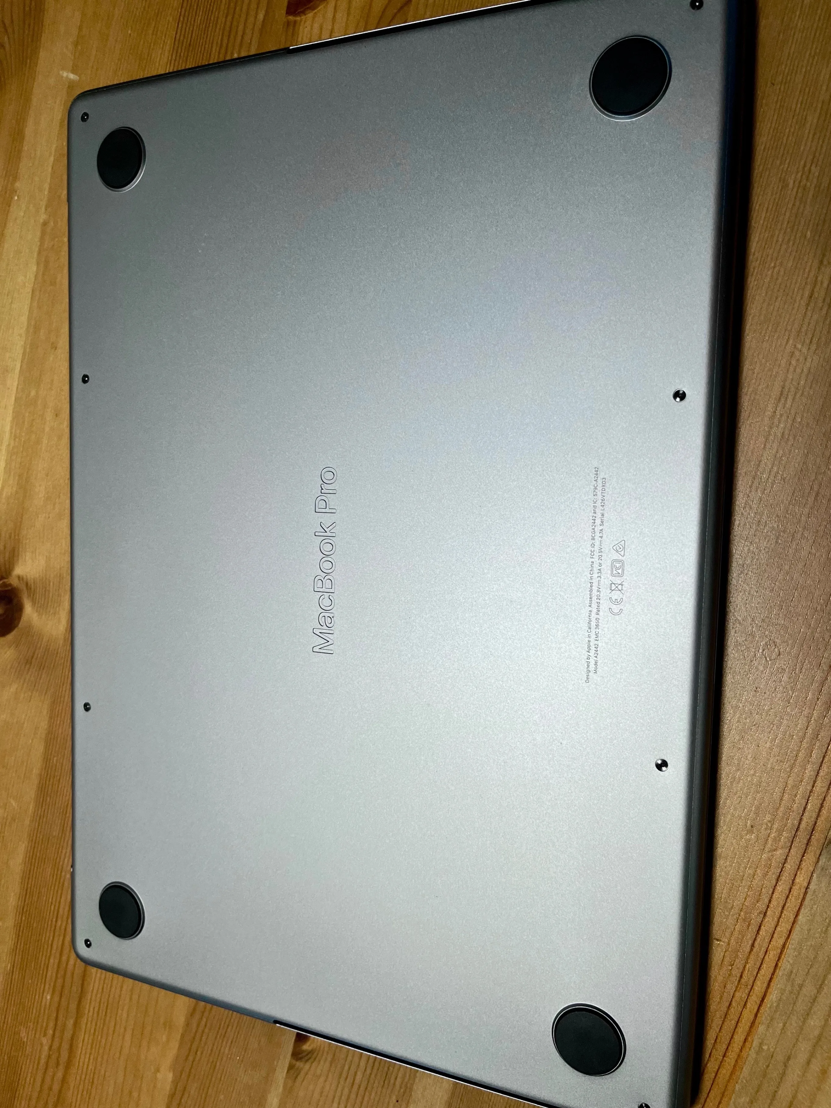 MacBook Pro 14-Inch, M1 Pro - 1TB, One-Year AppleCare  image indicator(5)