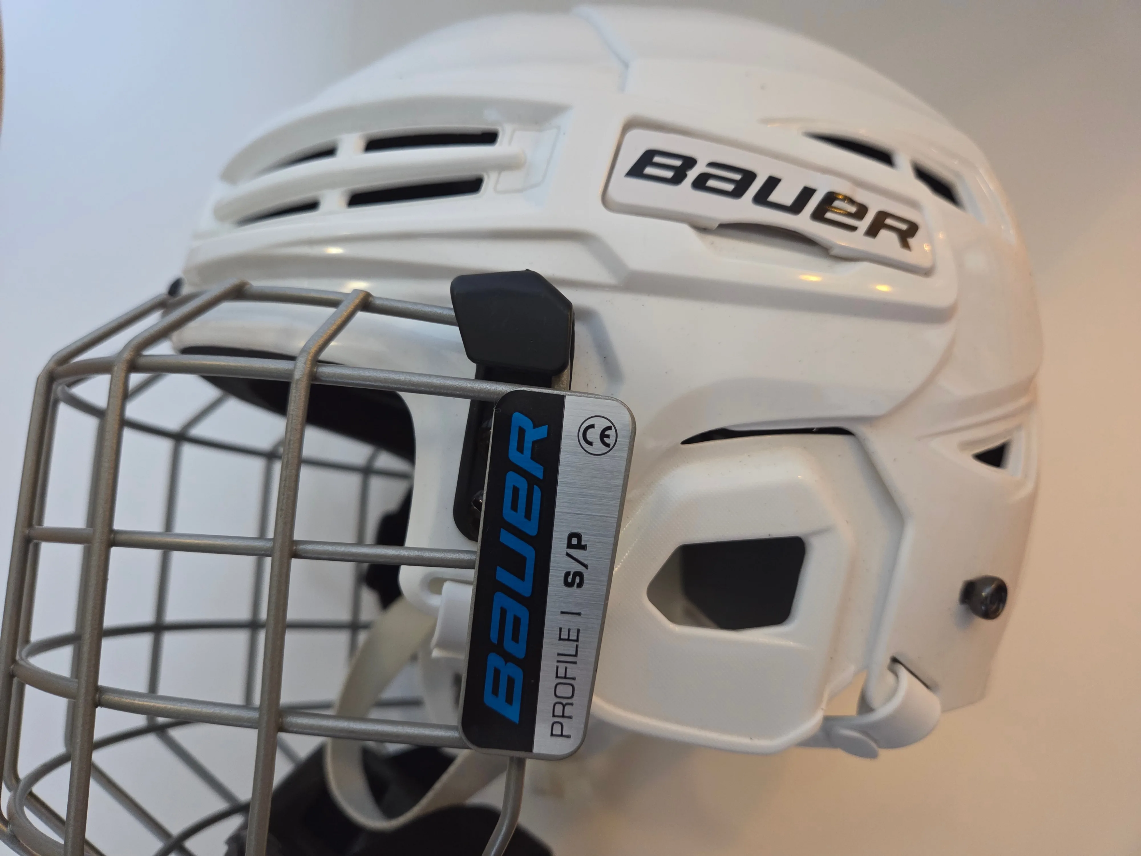 Bauer IMS 5.0 Hockey Helmet w/ Profile I Cage – Small image indicator(2)