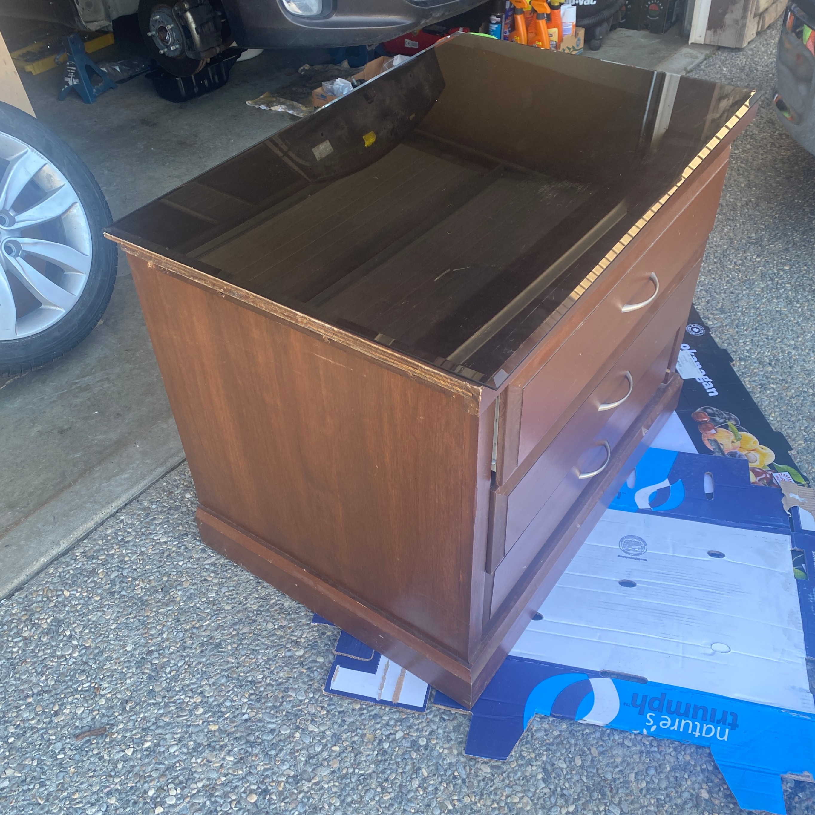 Classic Hotel Style 3 Drawer Brown Dresser w/ Tempered Glass Top - photo 2
