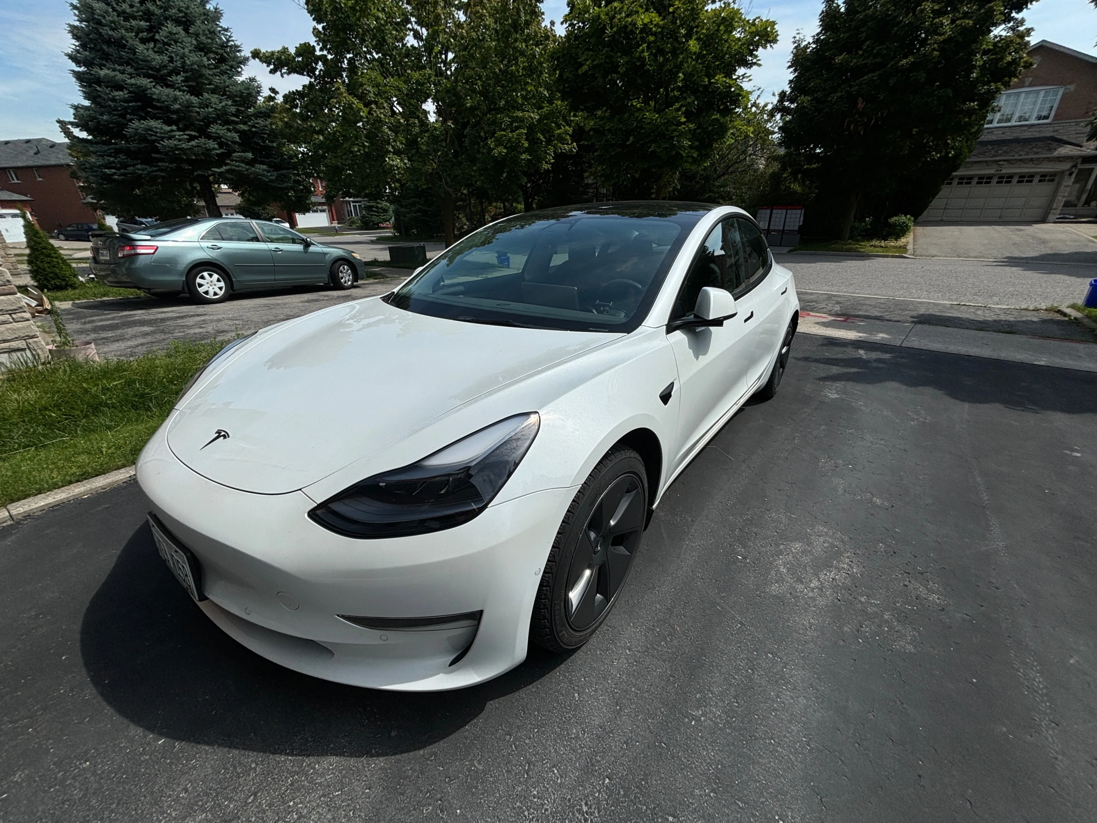 2021 Tesla Model 3 Standard Range Plus, only 49,200km