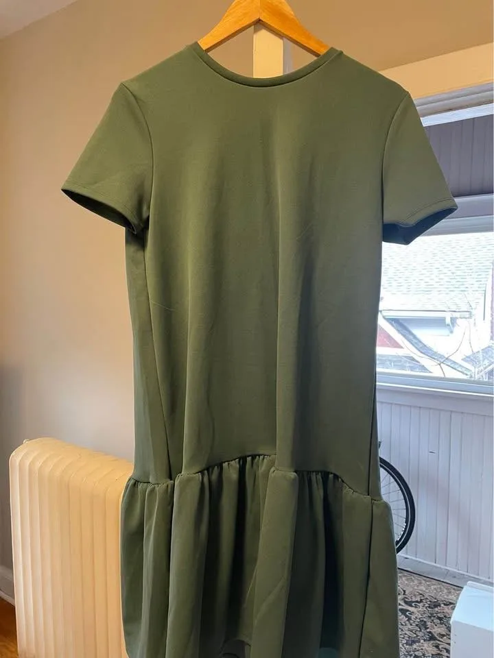 Green Zara Dress thumbnail