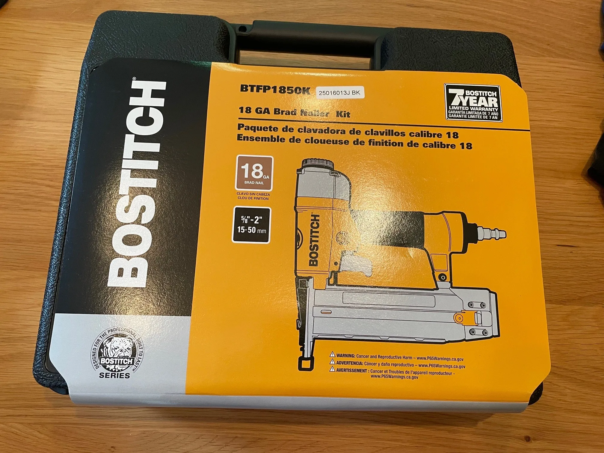 BRAND NEW - BOSTITCH Brad Nailer, 18 Gauge, Pneumatic, 2-Inch image indicator(2)