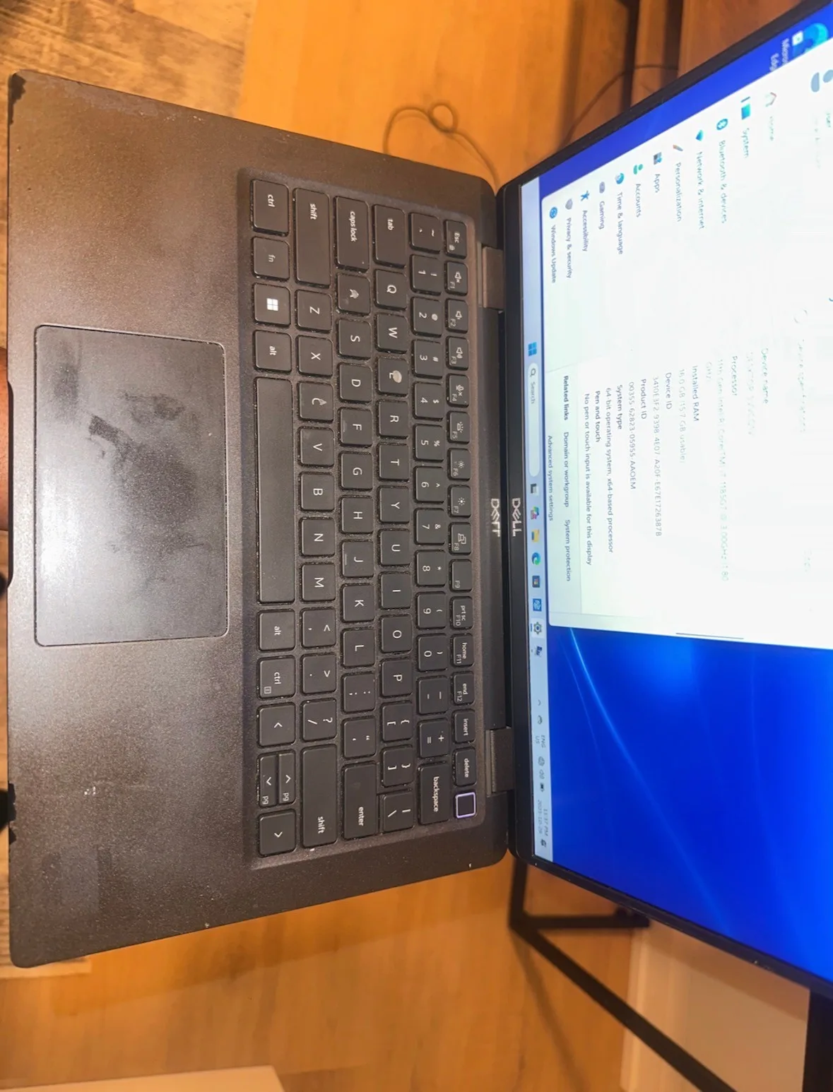 Dell Latitude 7420 Lapetop – i7 / 16GB RAM / 512GB SSD image indicator(10)