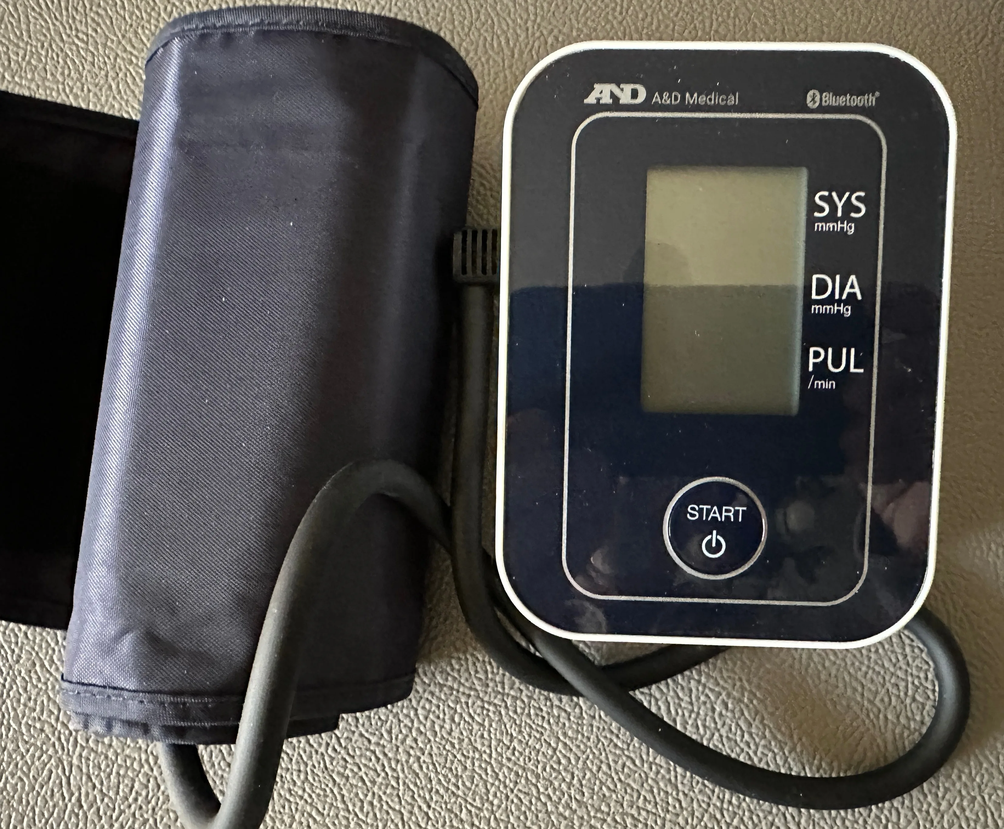 A&D Wireless Blood Pressure Monitor image indicator(2)