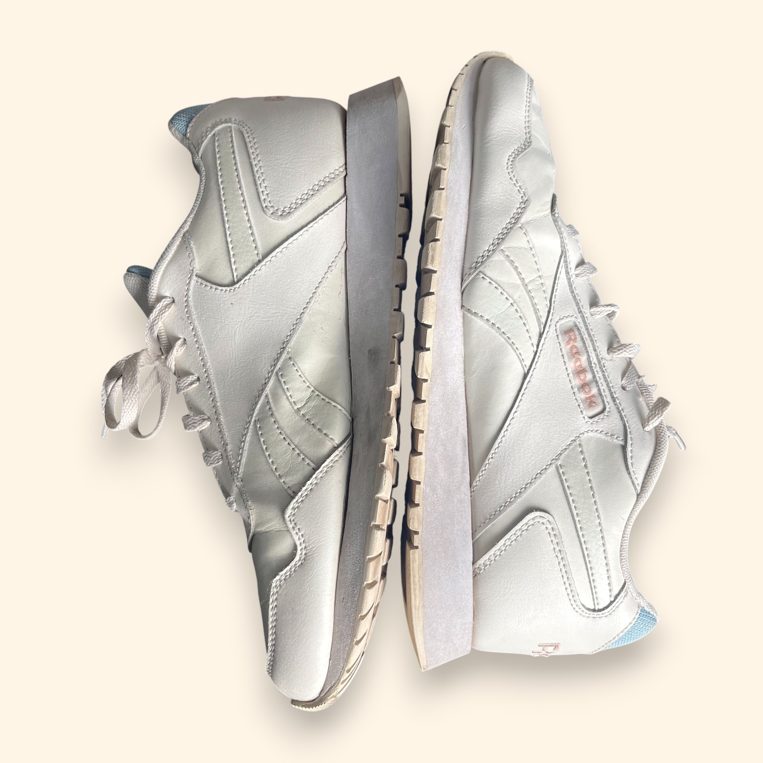 Reebok Classic Leather Sneakers | Off-White Cream | Size 10W - photo 3