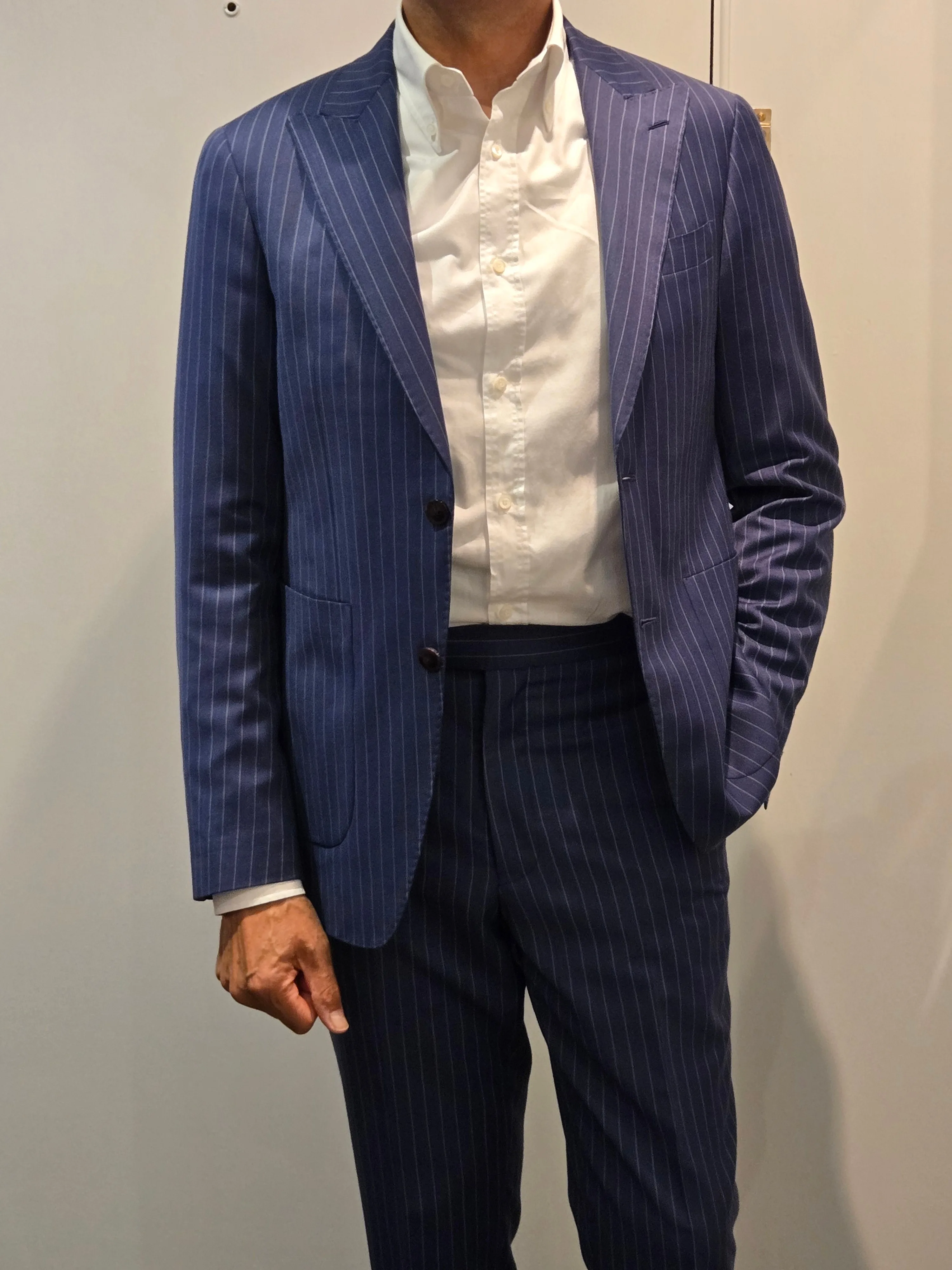 Classic Men’s Suit – Size 38 thumbnail