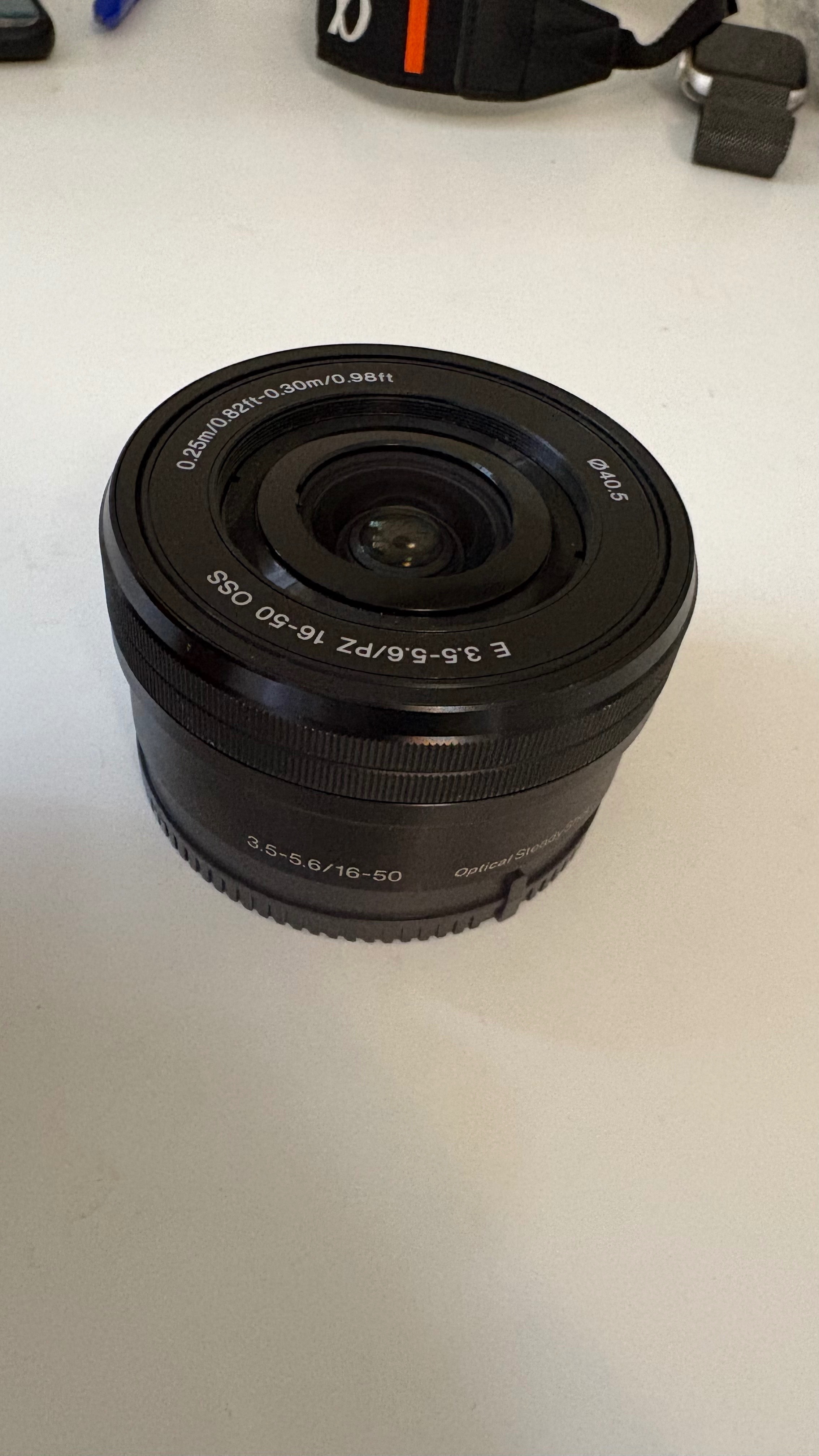 Sony 16-50mm F3.5-5.6 OSS Lens - photo 2