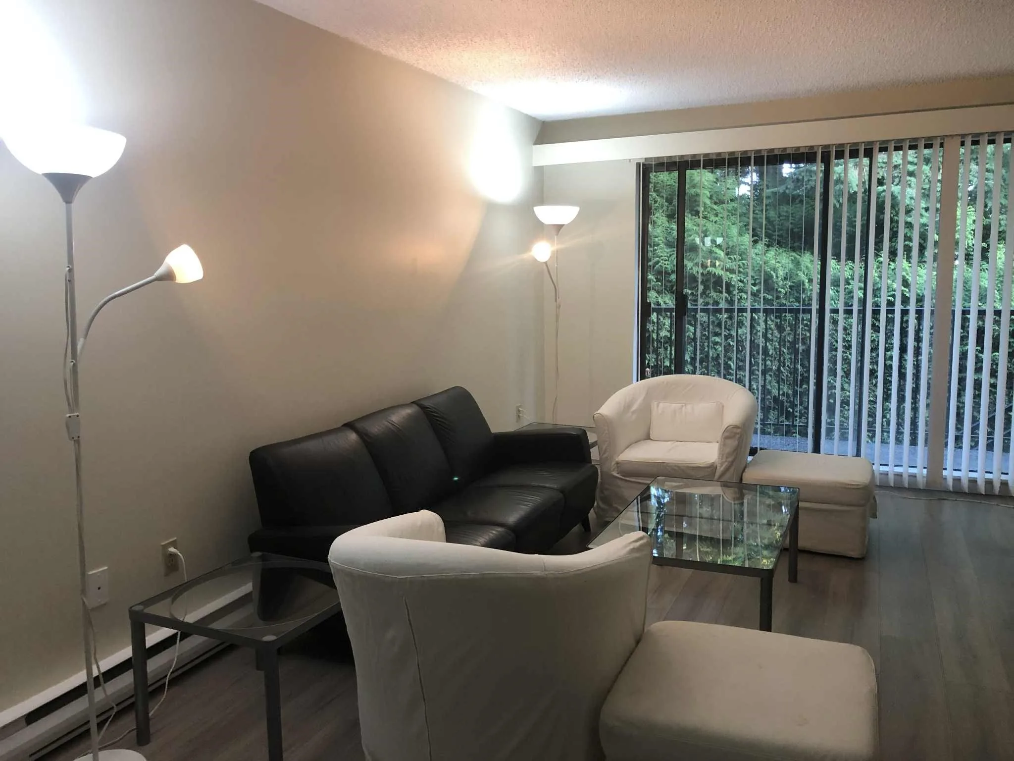 Furnished 2-Bedroom Townhouse for Rent image indicator(2)