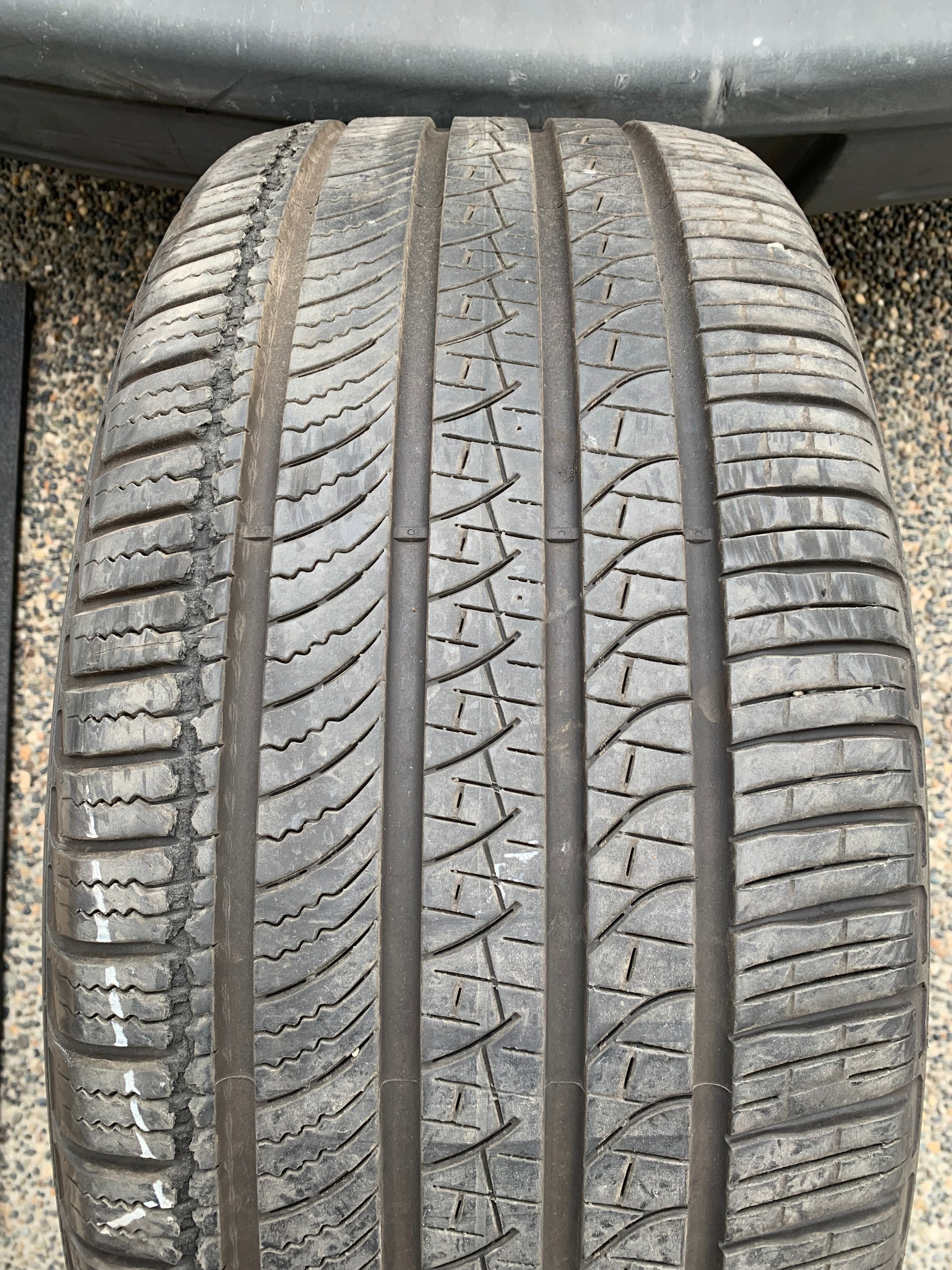 1 X single 285/45/22 Pirelli Scorpion zero A/S LR with 85% tread